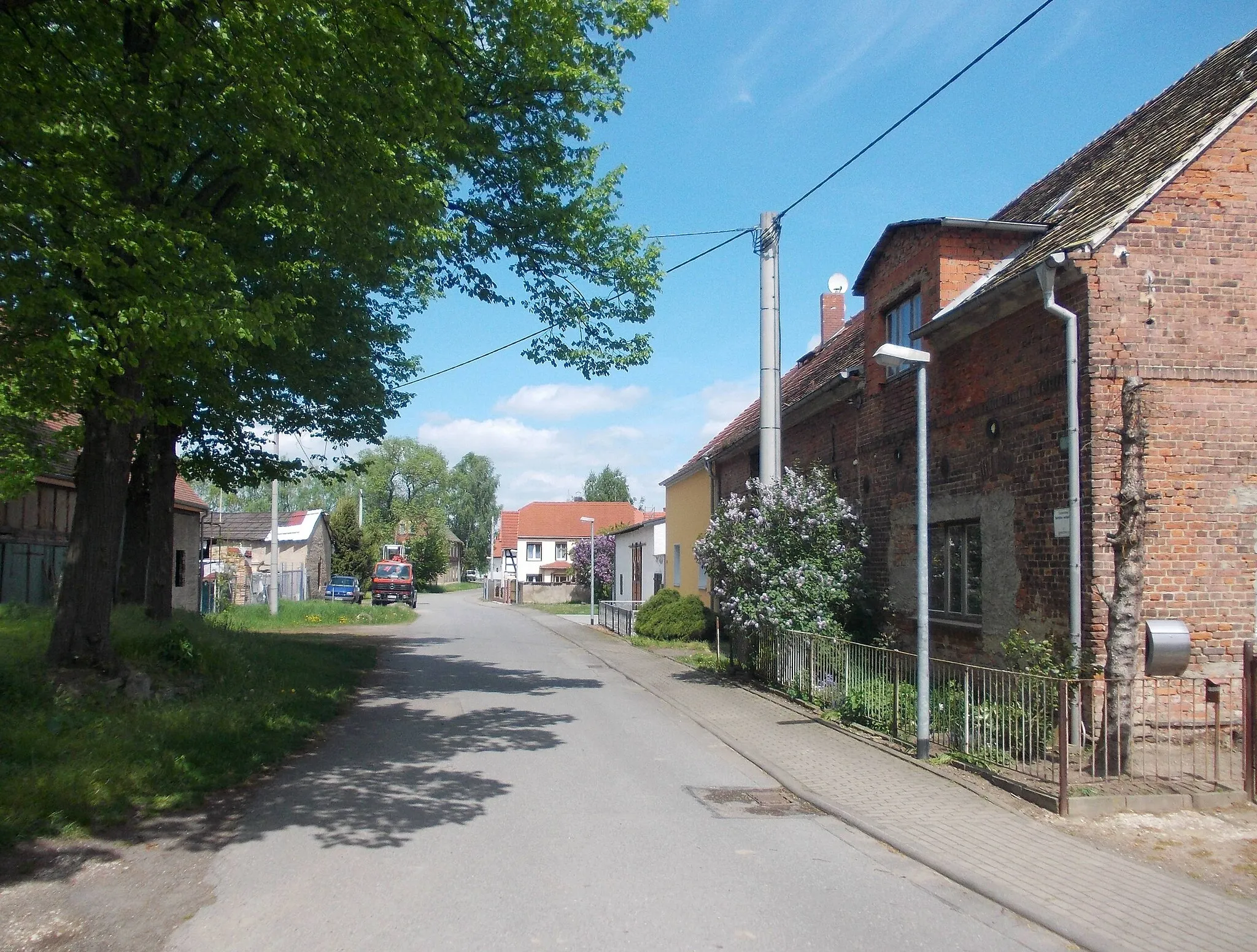 Photo showing: Street in Nöthnitz (Groitzsch, Leipzig district, Saxony)