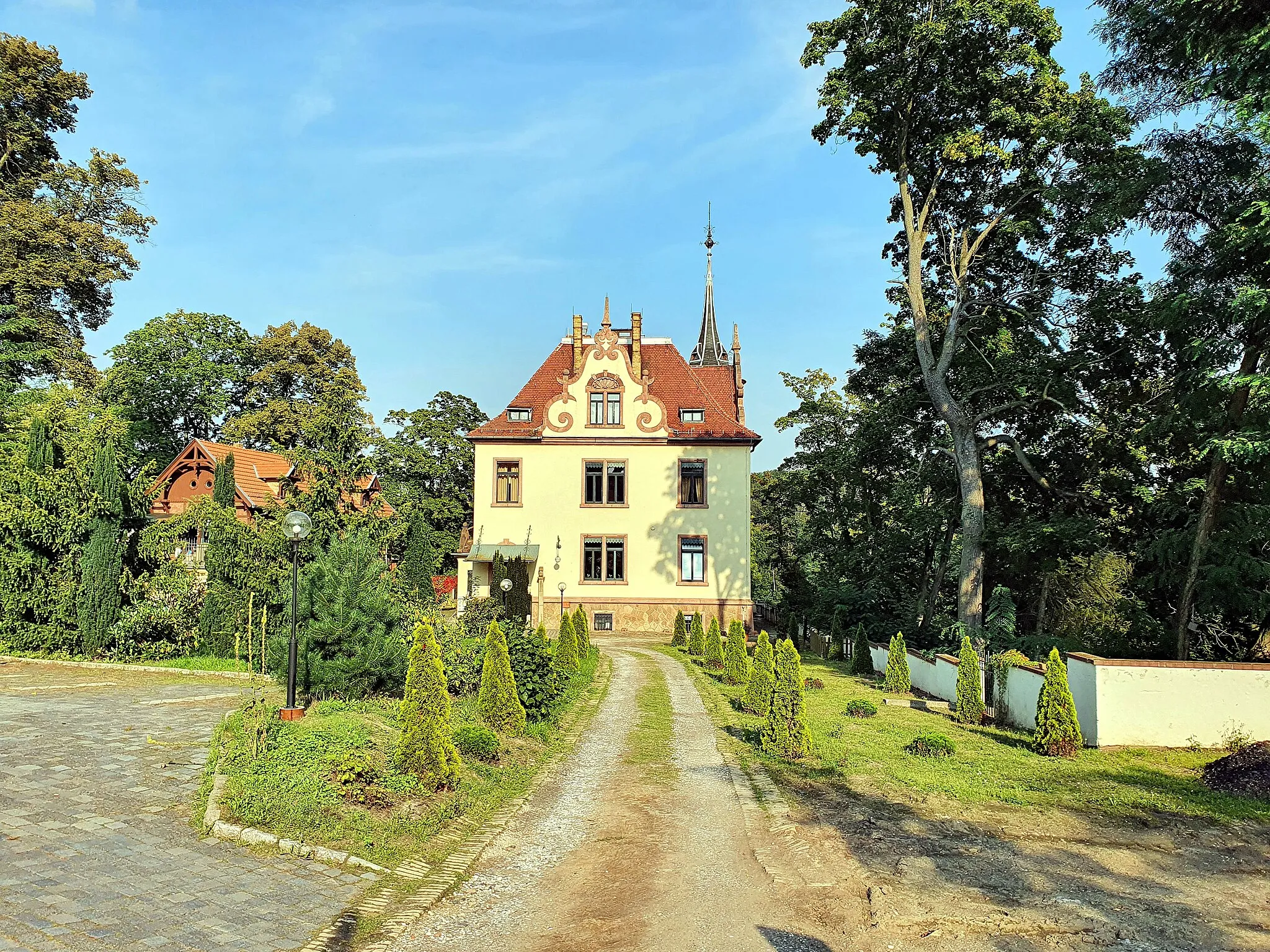 Photo showing: Kulturdenkmal Sachsen: Villa Gattersburg in Colditzer Straße 3 (Grimma)