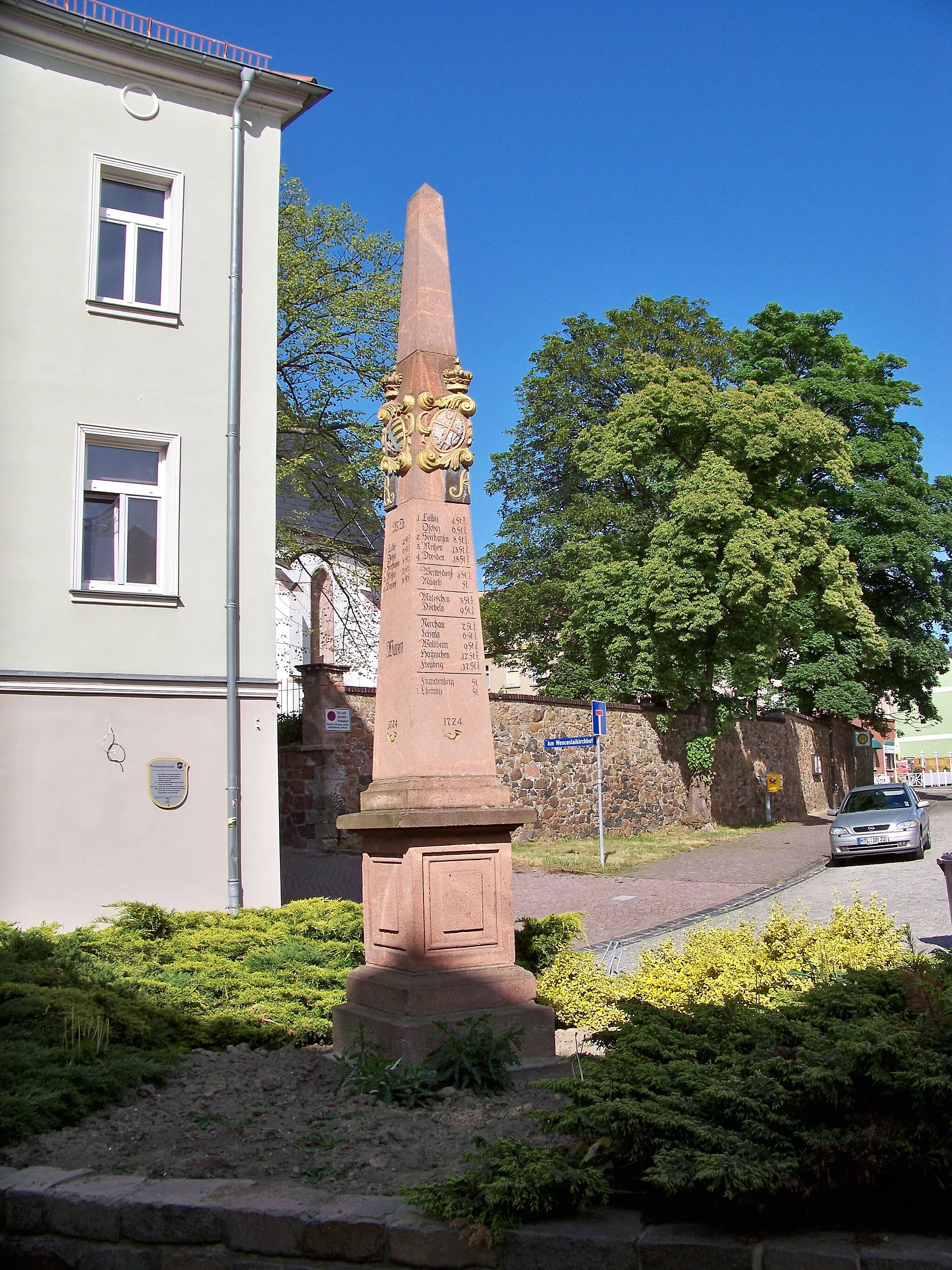 Photo showing: Postmeilensäule in Wurzen
