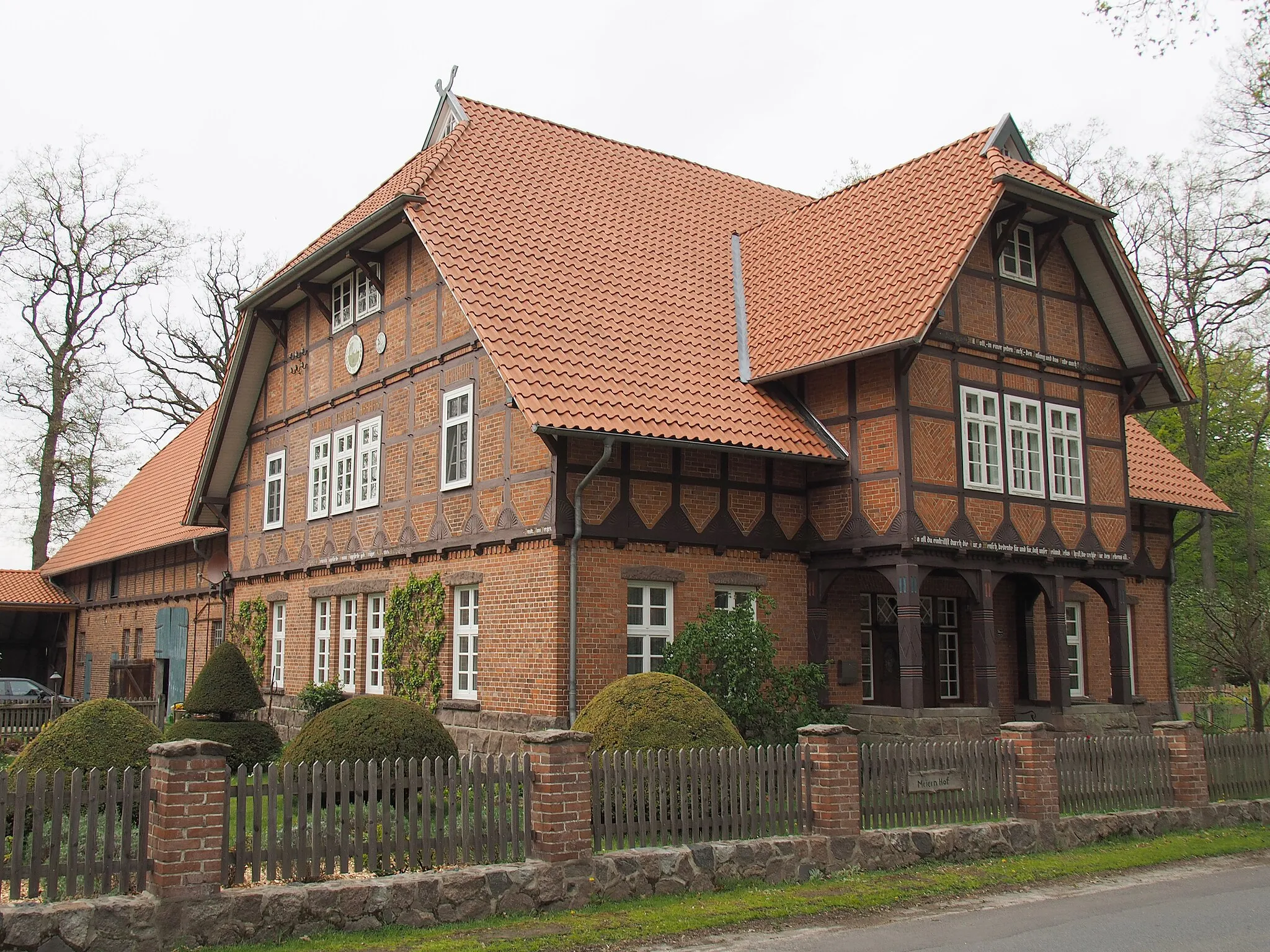 Photo showing: Bauernhof "Meiern Hof" in Bleckmar, Stadt Bergen (Landkreis Celle), Niedersachsen, Germany