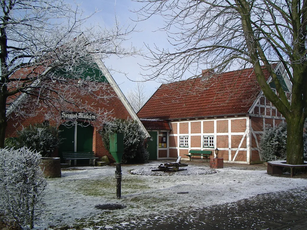 Photo showing: Photo takenby User:Geoz
February 2006

Das Heimat-Museum in Wanna