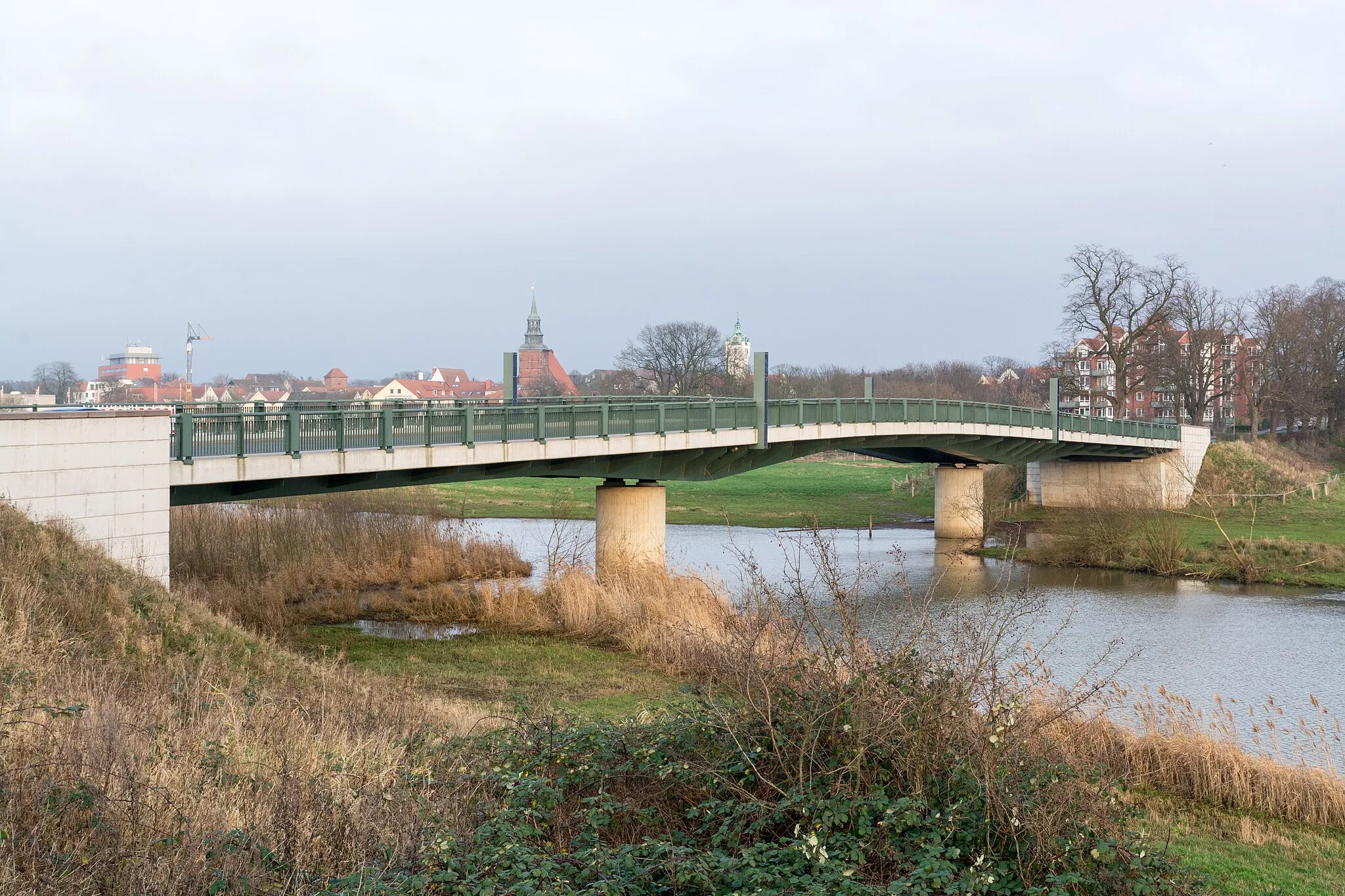 Photo showing: Südbrücke über die Alte Aller bei Verden.