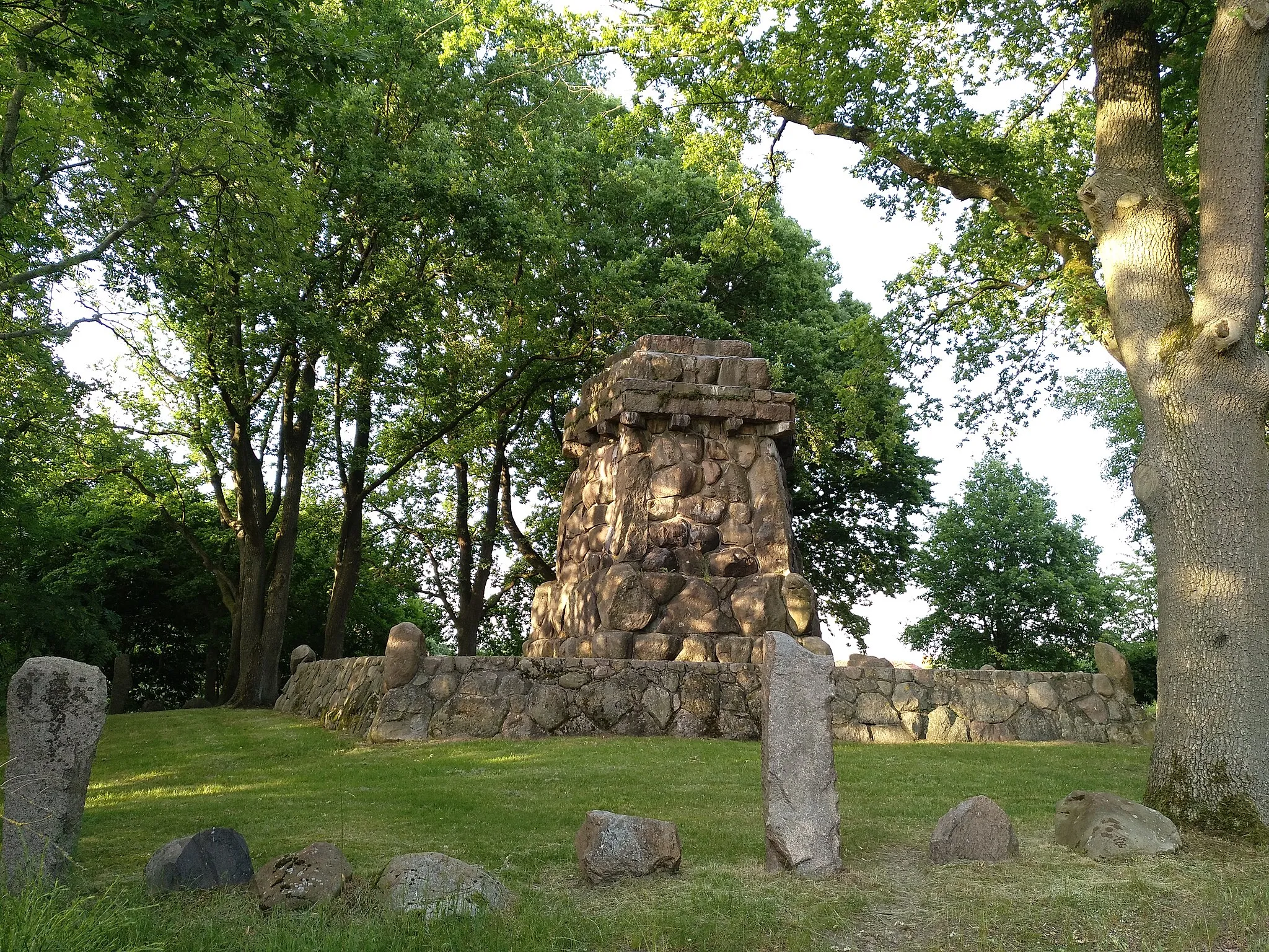 Photo showing: Bismarckdenkmal (Feuersäule) in Walsrode