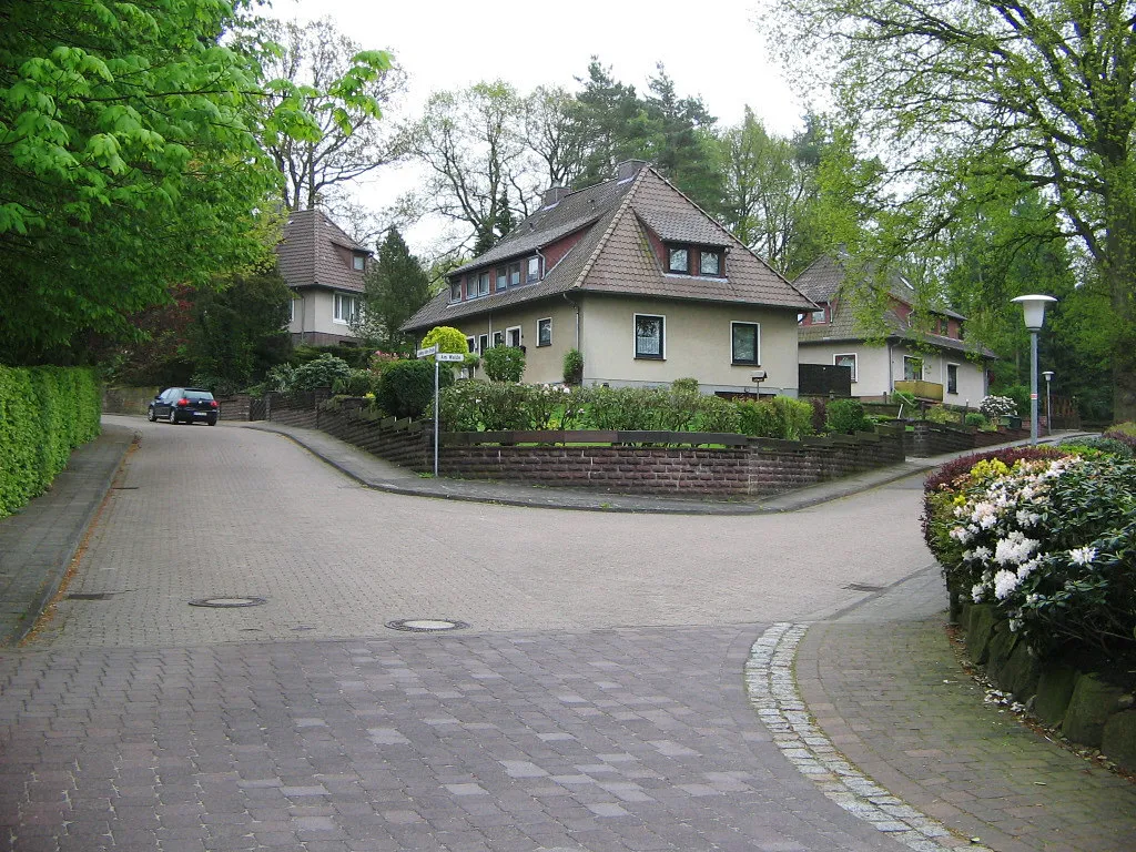 Photo showing: Bomlitz-Benefeld, Lower Saxony, Germany, housing-area in the Warnau valley