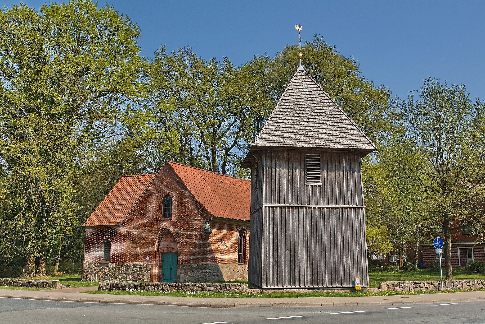 Photo showing: Heilig-Geist-Kirche in Wolterdingen (Soltau), Niedersachsen, Deutschland