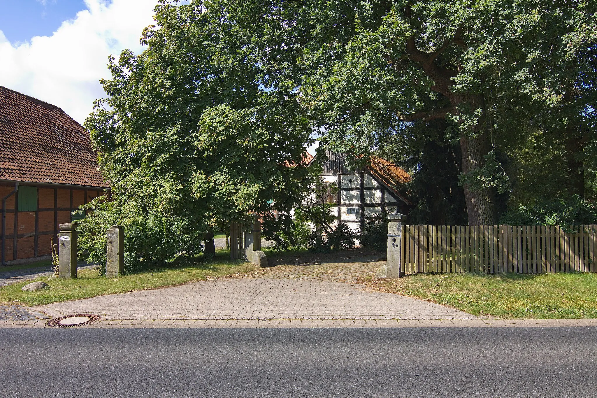 Photo showing: Baudenkmale an der Dorfstraße in Grindau (Schwarmstedt), Niedersachsen, Deutschland