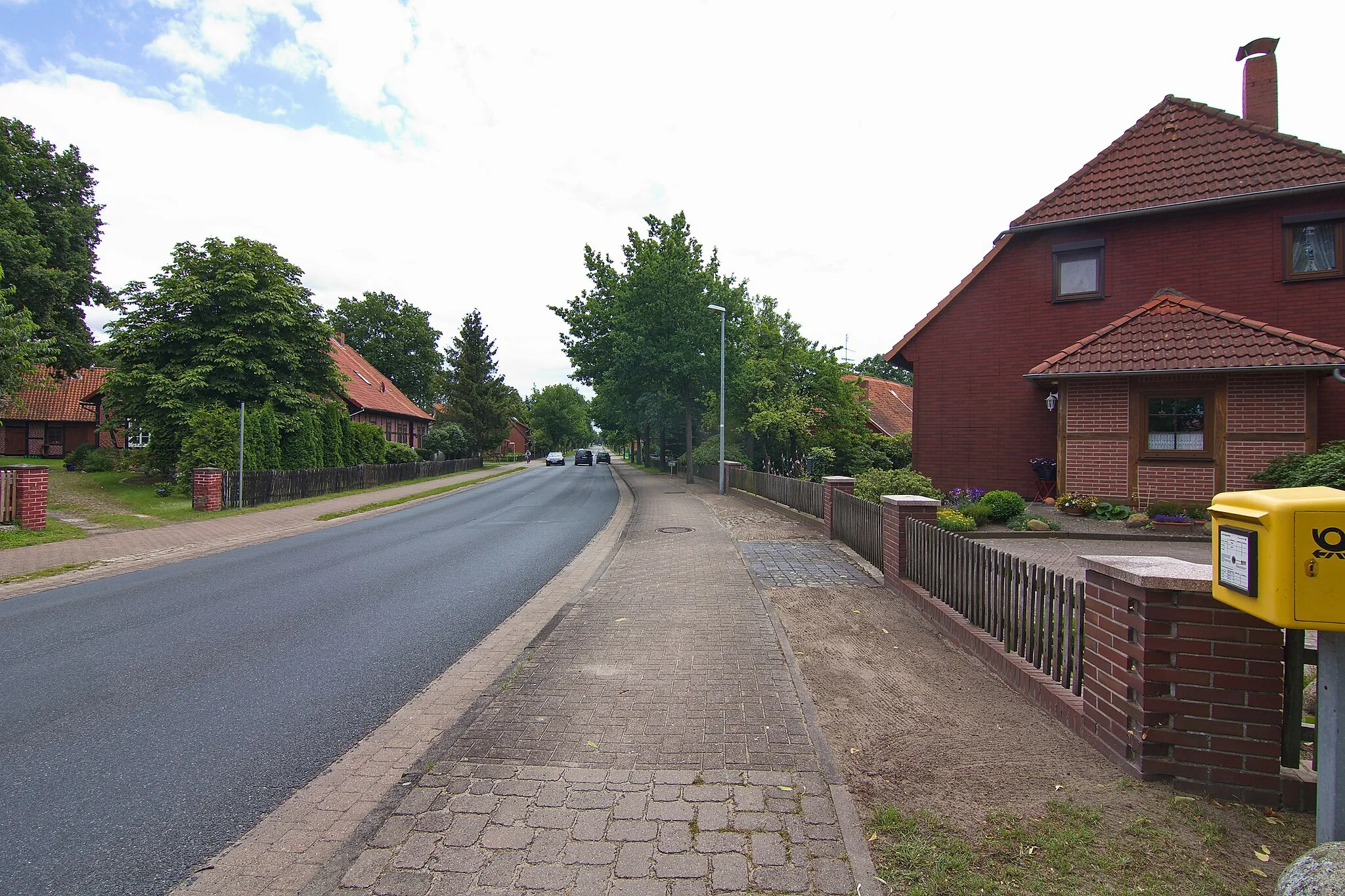 Photo showing: Ortsblick in Hademstorf, Niedersachsen, Deutschland