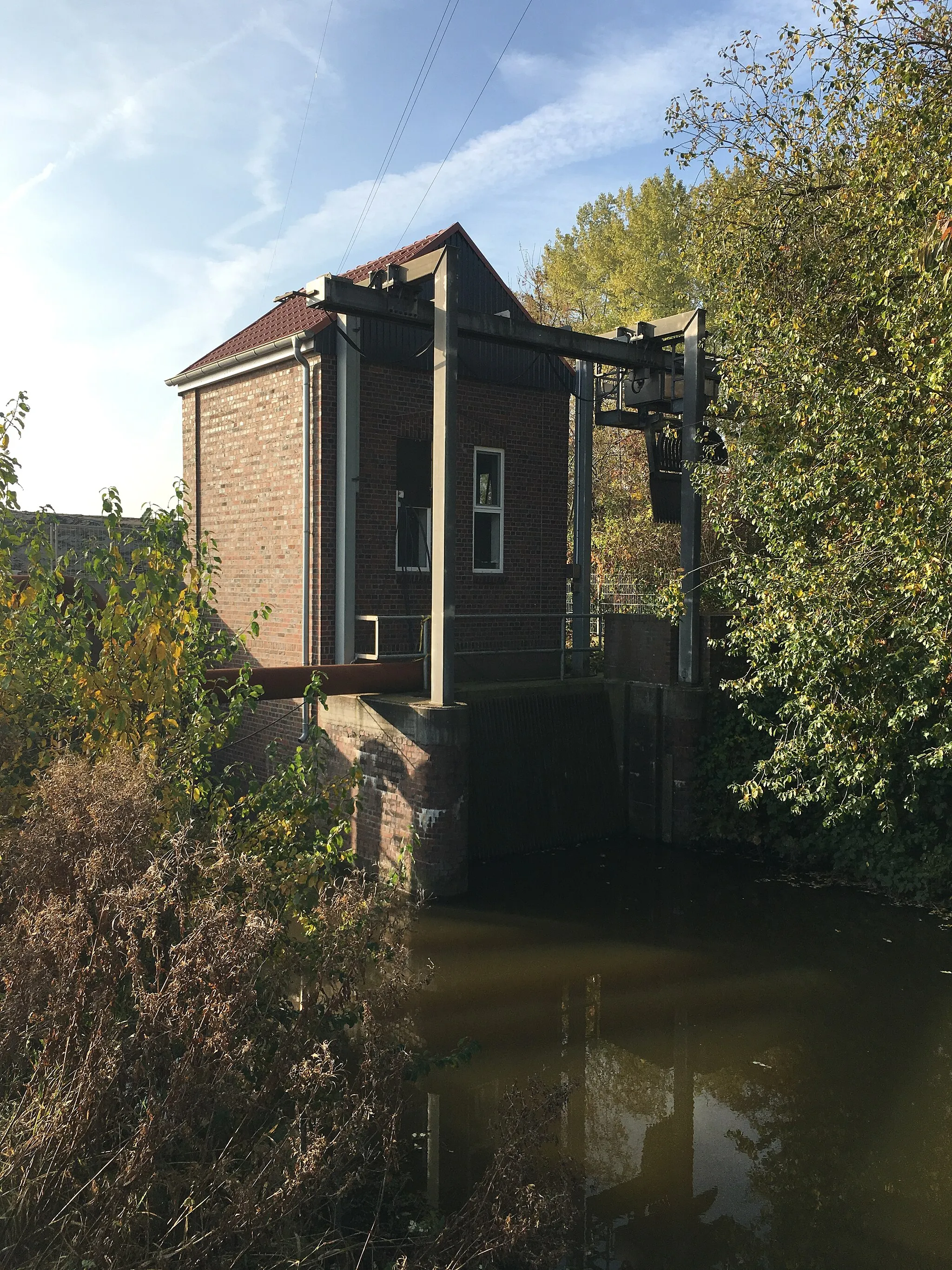 Photo showing: Schöppwark an dat Achthöbener Fleet in Achthöbener Diek (bi Oosten) bi de Münn in de Oost