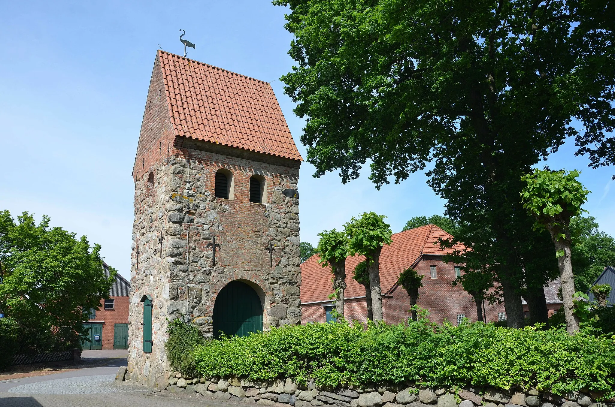 Photo showing: Glockenturm, Dreikönigskirche in Bramel (Schiffdorf)