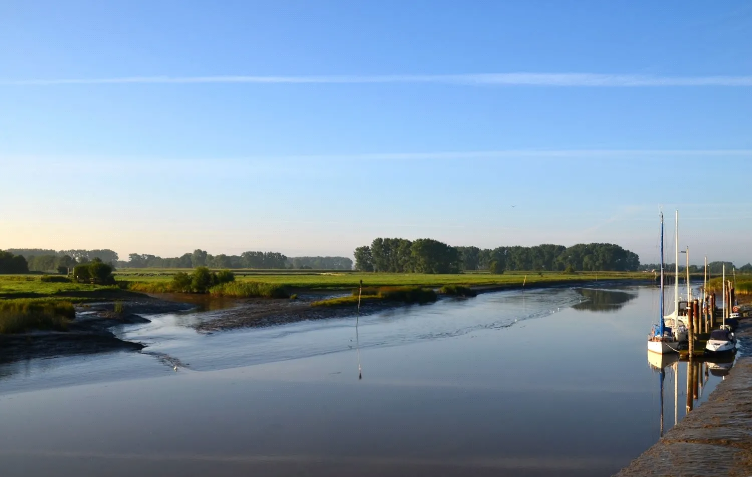 Photo showing: habor, boat, landing stage, wischhafen, elbe, krautsand, nordkehdingen, Süderelbe