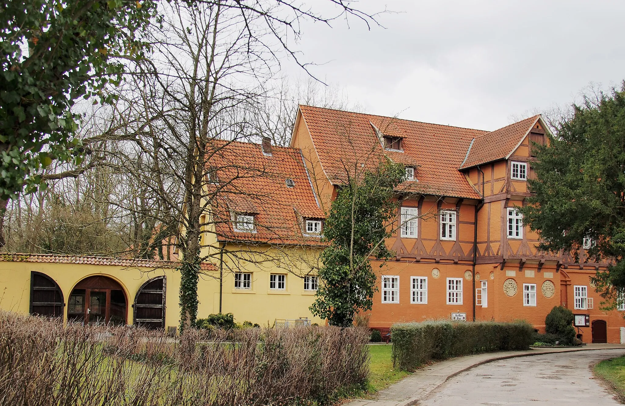 Photo showing: Ehemaliges Amtsgerichtsgebäude von 1541, Klosterweg 4 in Medingen, Bad Bevensen, jetzt Teil des Gustav Stresemann Instituts