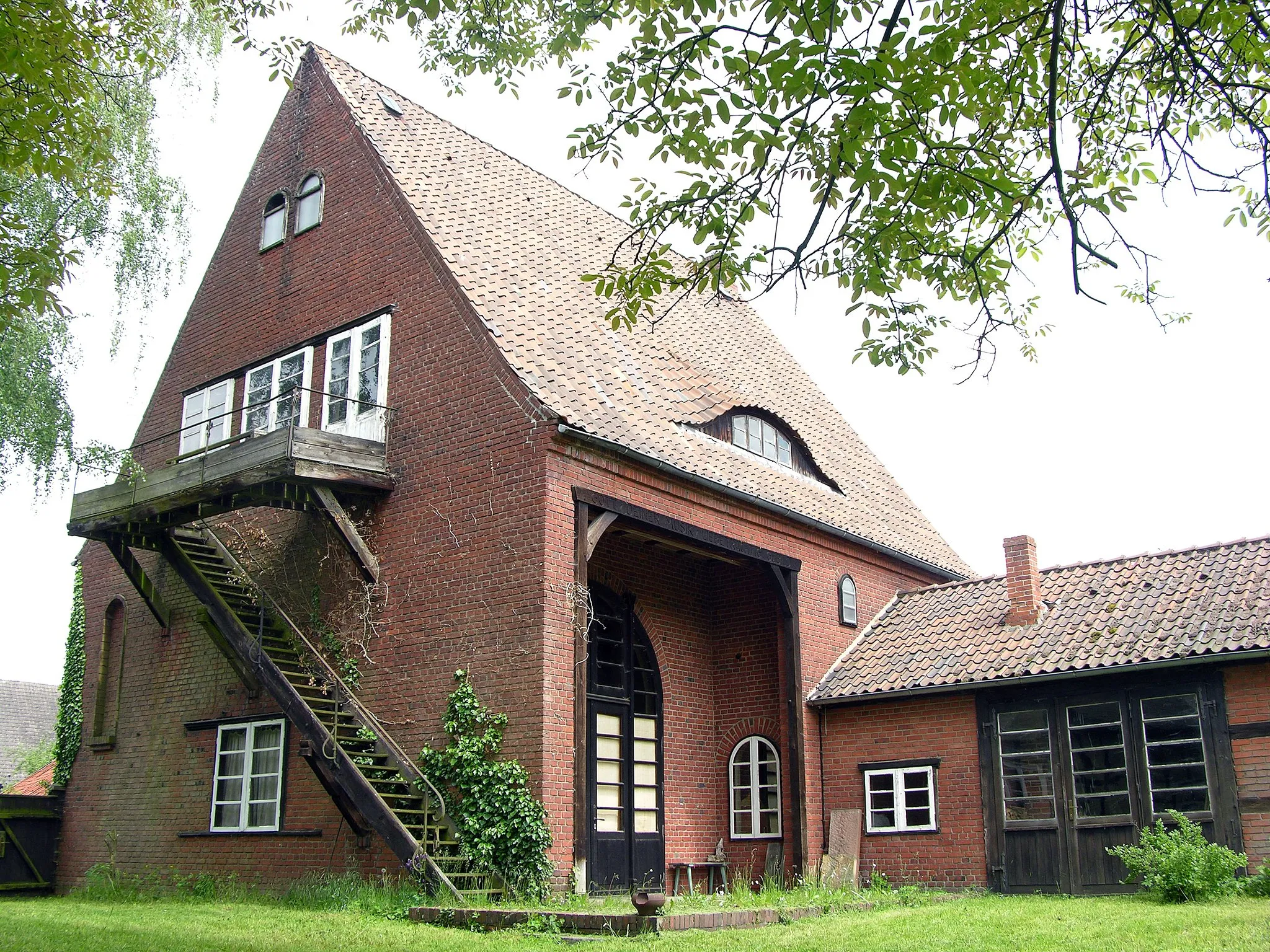 Photo showing: Die von Hugo Körtzinger entworfene und 1936/37 erbaute Werkstatt in Schnega.
