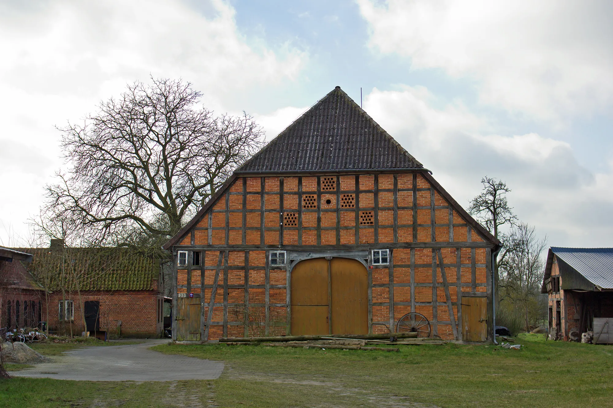 Photo showing: Cultural heritage monument "Alte Dorfstrasse 23" (former "No 12") in the village "Klein Gusborn"; built around 1858.