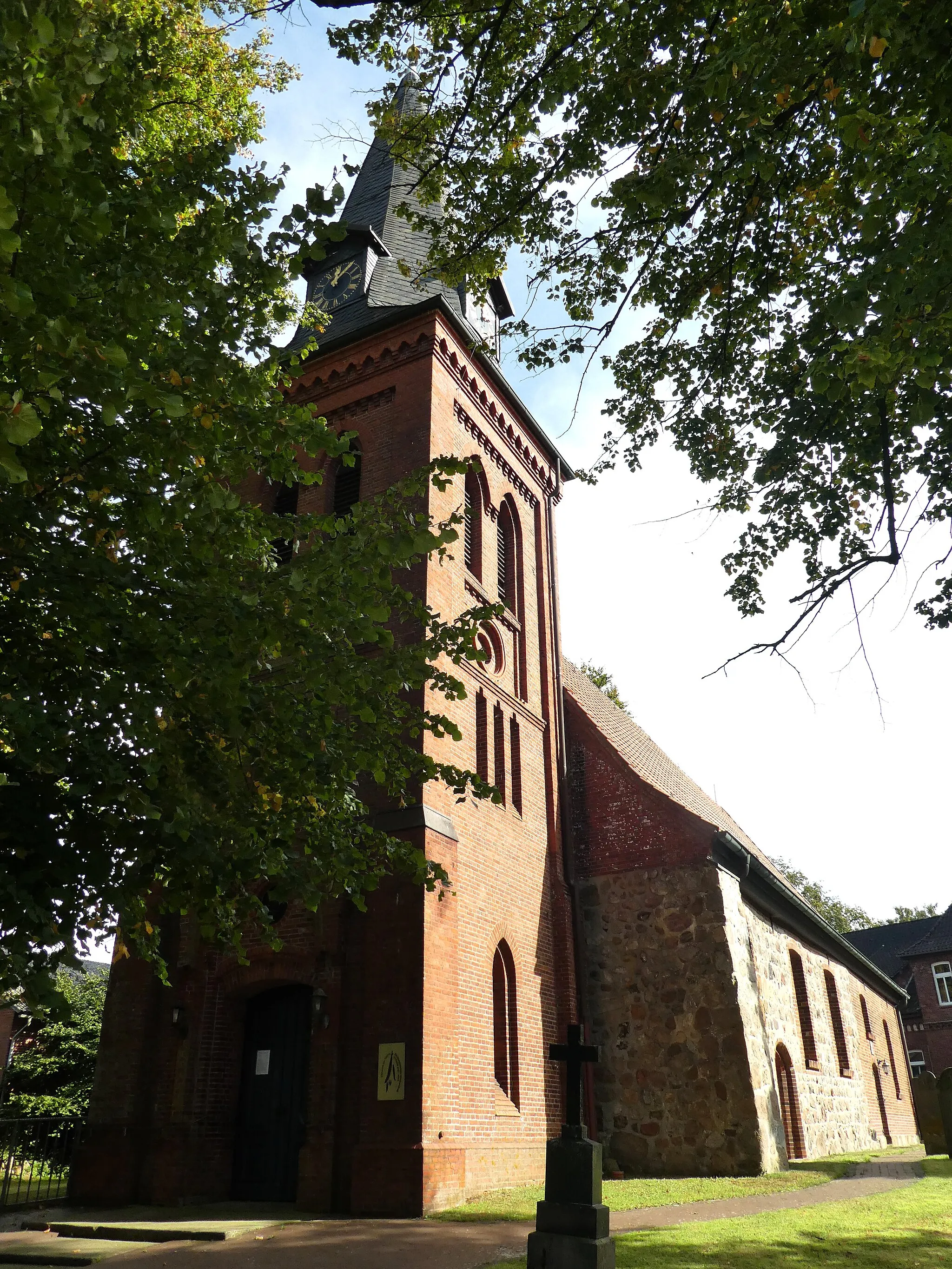 Photo showing: Johannes-der-Täufer-Kirche