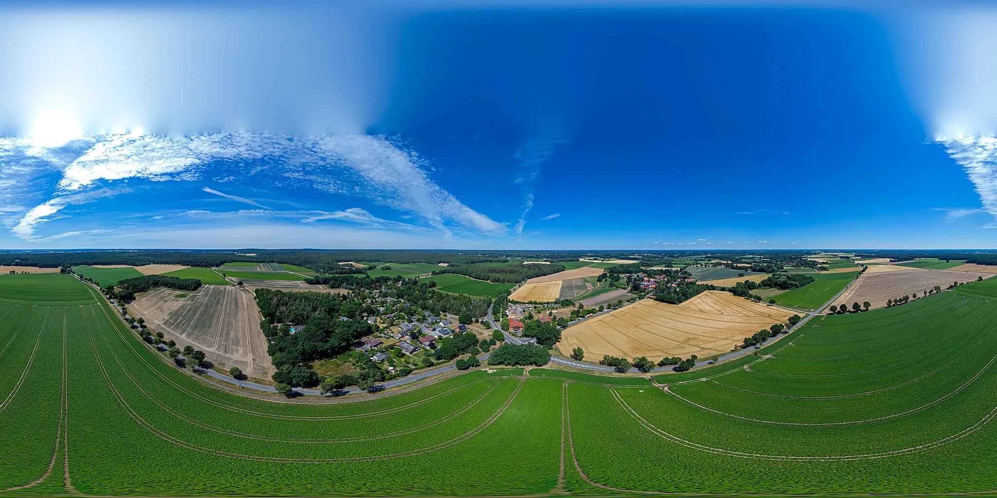 Photo showing: 360°-Kugelpanorama der Gemarkung Sallahn (Bildmitte/Start = Norden). Sallahn ist ein Ortsteil der Gemeinde Küsten im Landkreis Lüchow-Dannenberg.