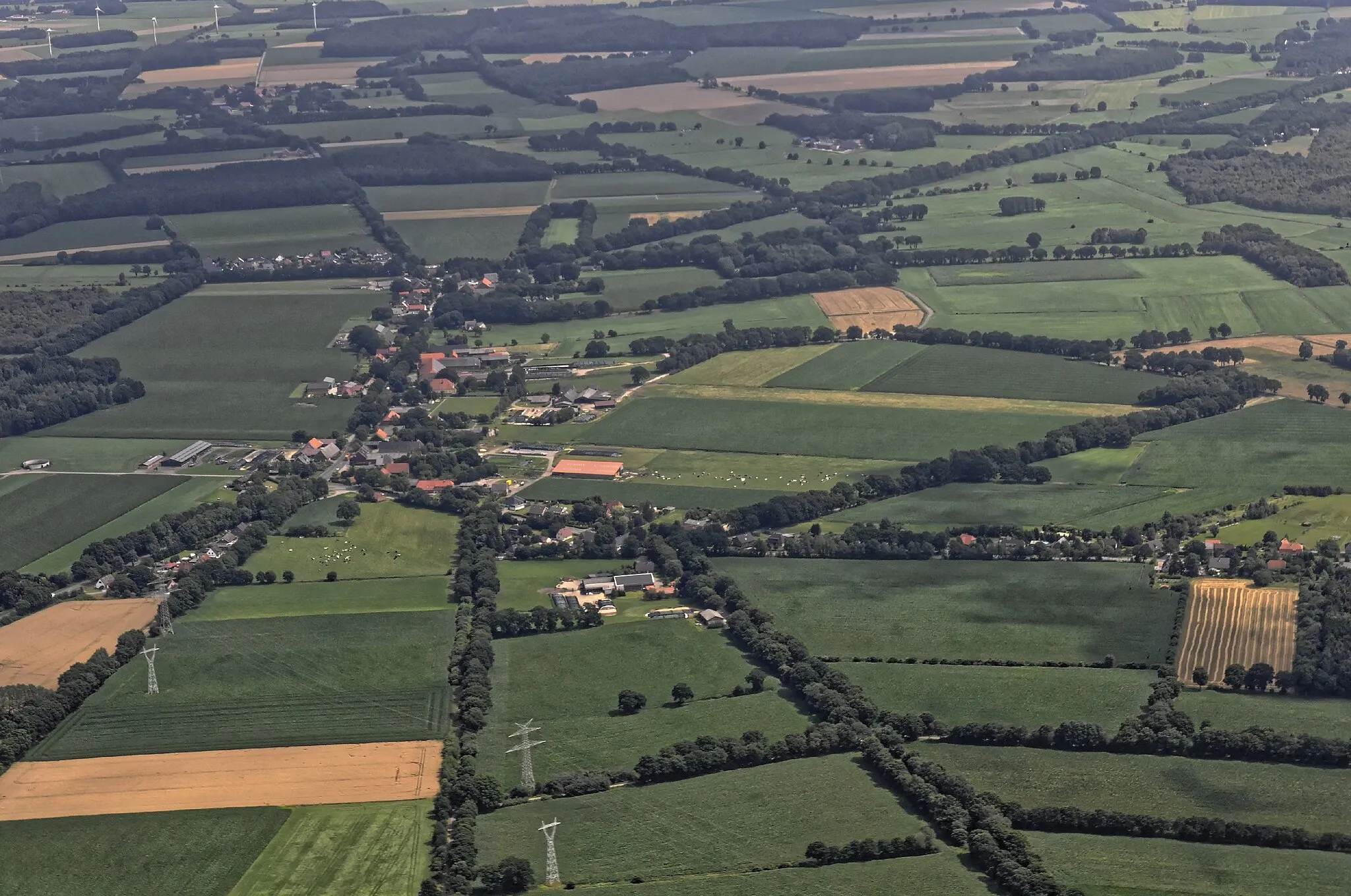 Photo showing: Bilder vom Flug Nordholz Hammelburg 2015: Heerstedt, Blick von Westen.