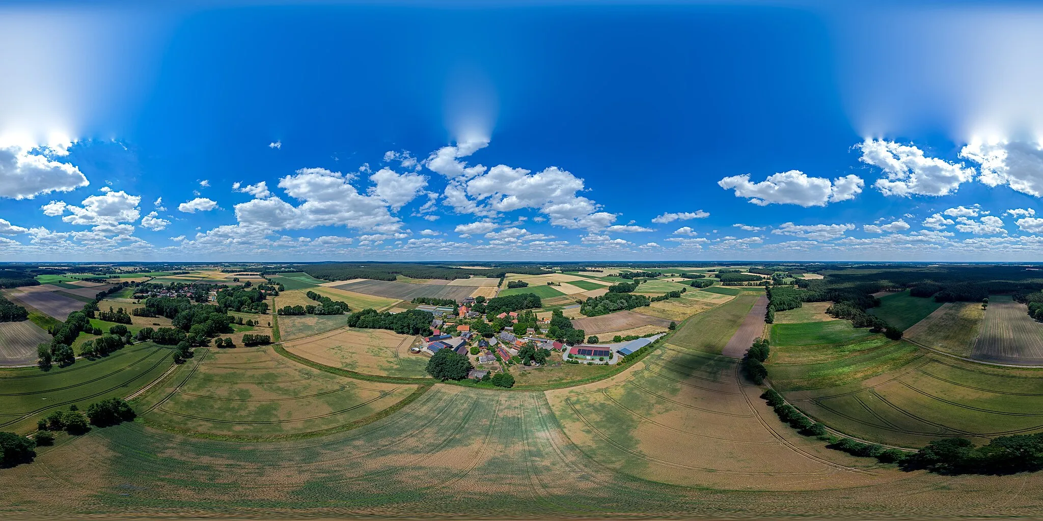 Photo showing: 360°-Kugelpanorama der Gemarkung Marlin (Bildmitte/Start = Norden). Marlin ist ein Dorf in der Gemeinde Waddeweitz im Landkreis Lüchow-Dannenberg.