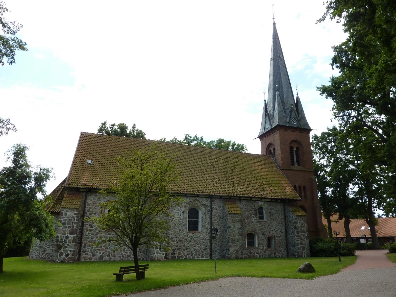 Photo showing: Heeslingen, Landkreis Rotenburg (Wümme), Niedersachsen, Feldsteinkirche St. Vitus