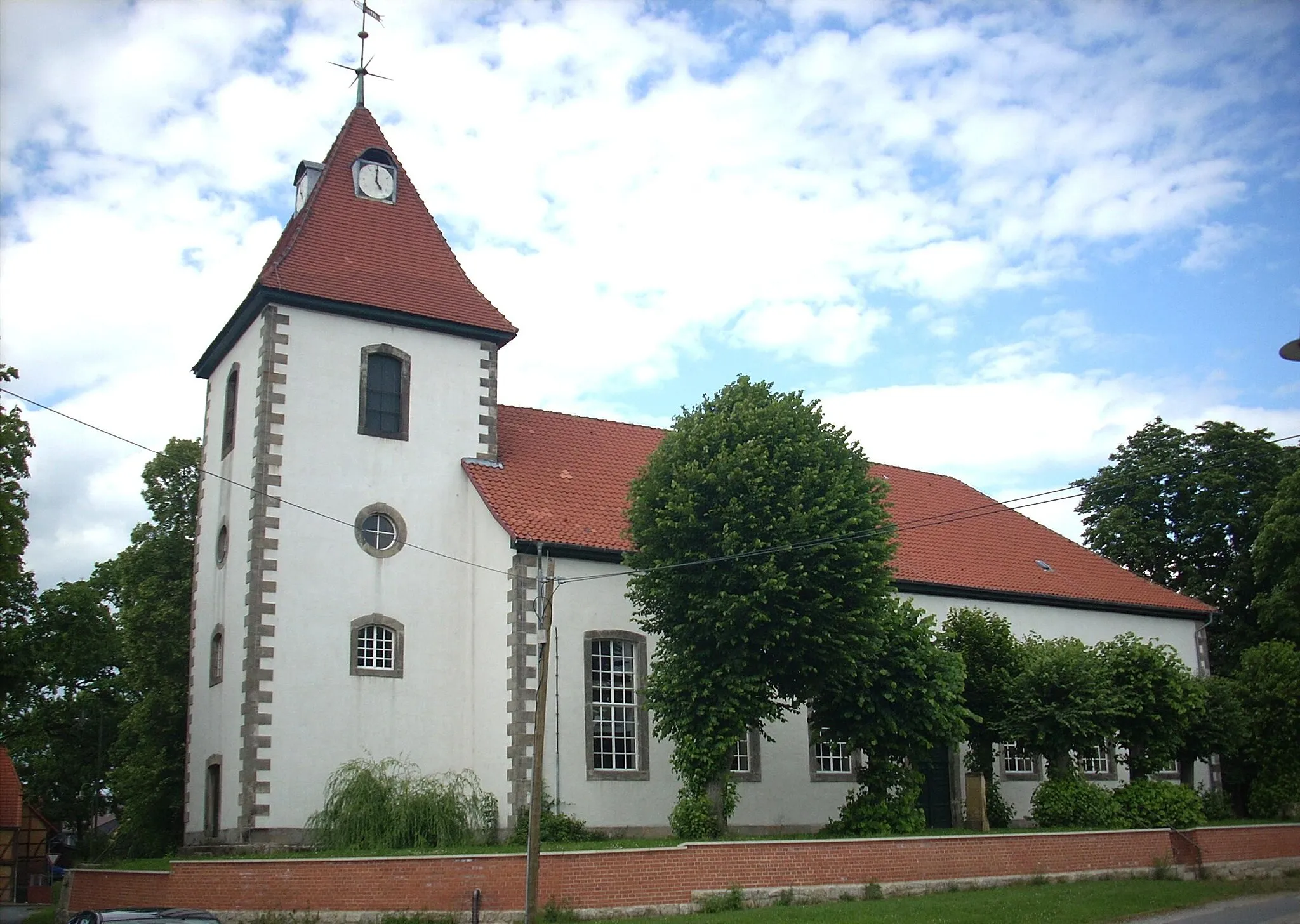 Photo showing: Ev.-luth. Kirche St. Ulrich, Haimar, Sehnde (Germany)