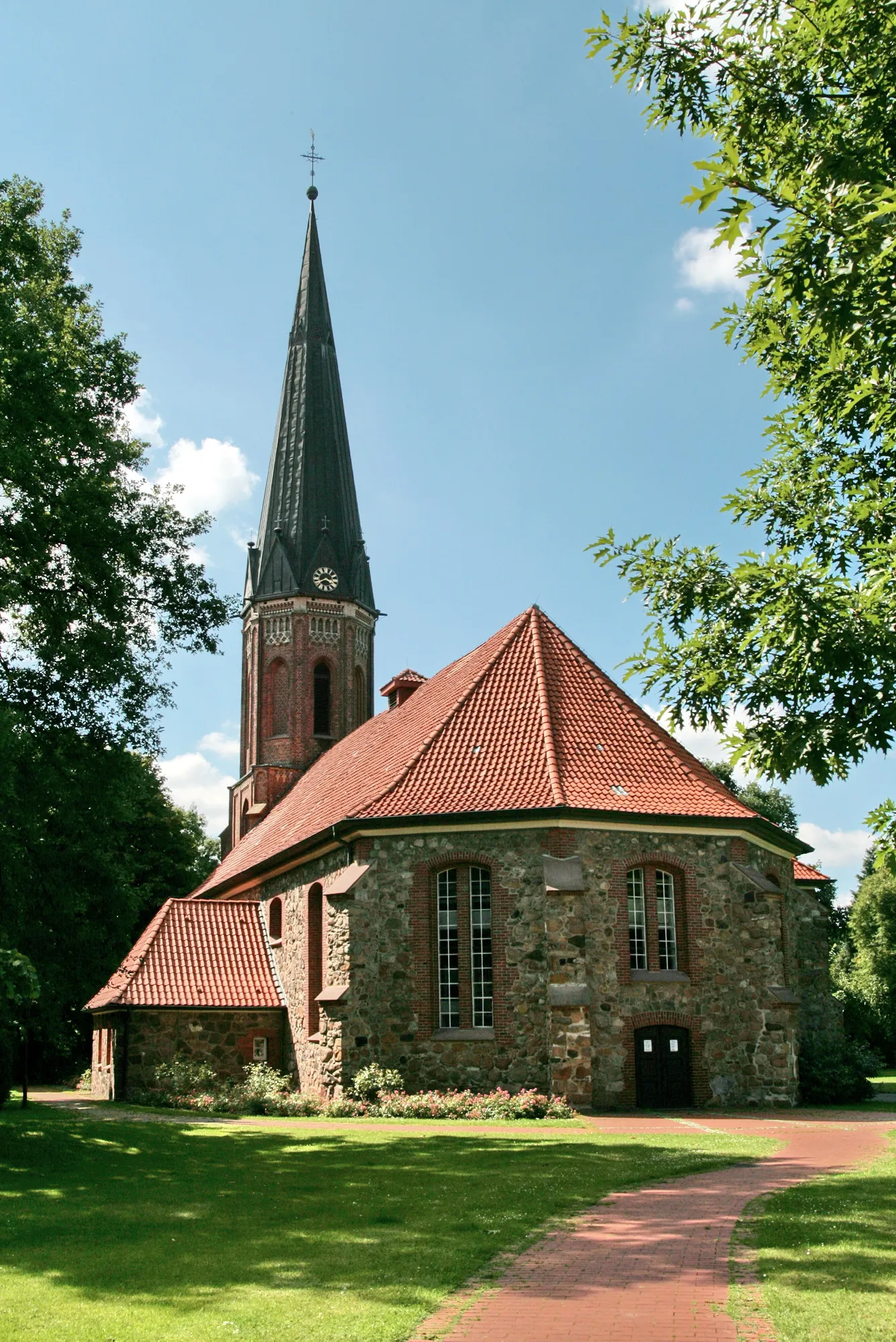 Photo showing: Peter-und-Paul-Kirche in Schneverdingen