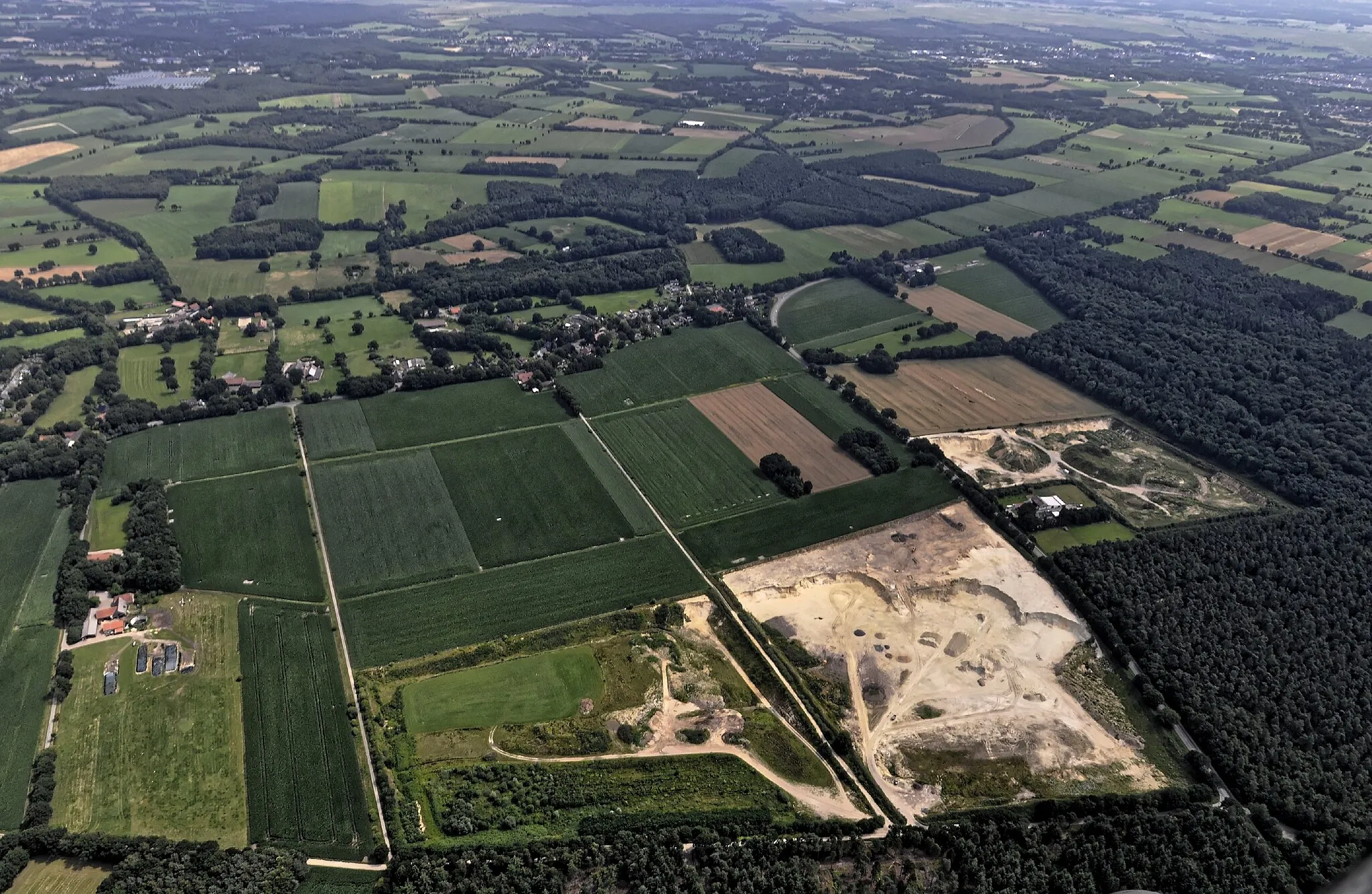 Photo showing: Bilder vom Flug Nordholz Hammelburg 2015: Hülseberg, Blick von Südwesten.