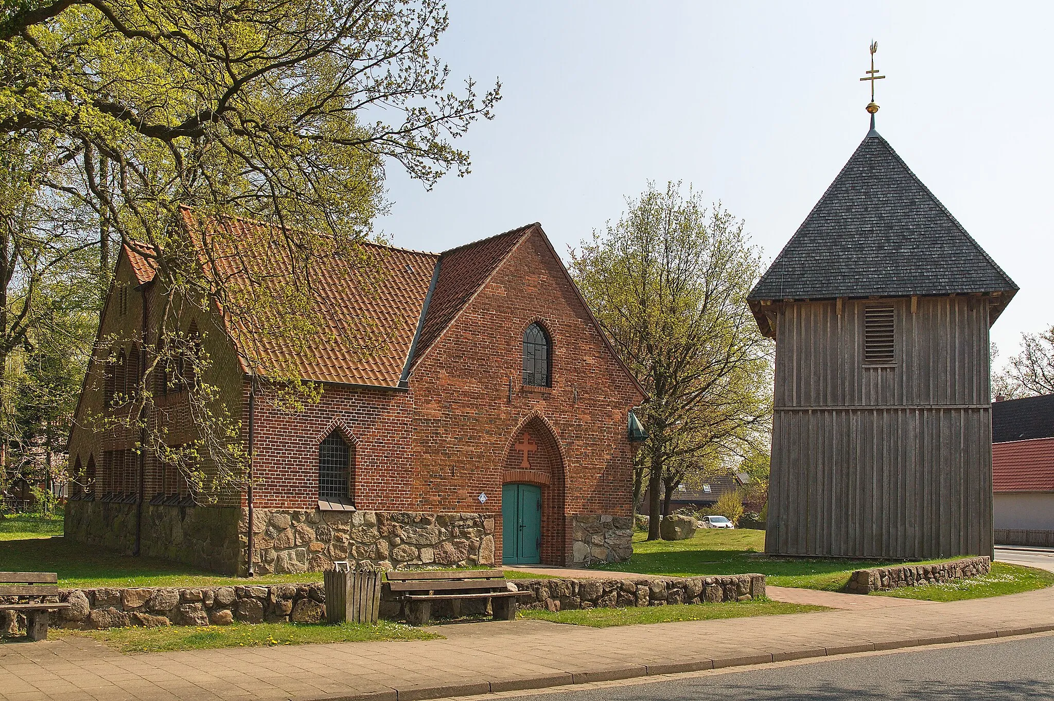 Photo showing: Heilig-Geist-Kirche in Wolterdingen (Soltau), Niedersachsen, Deutschland