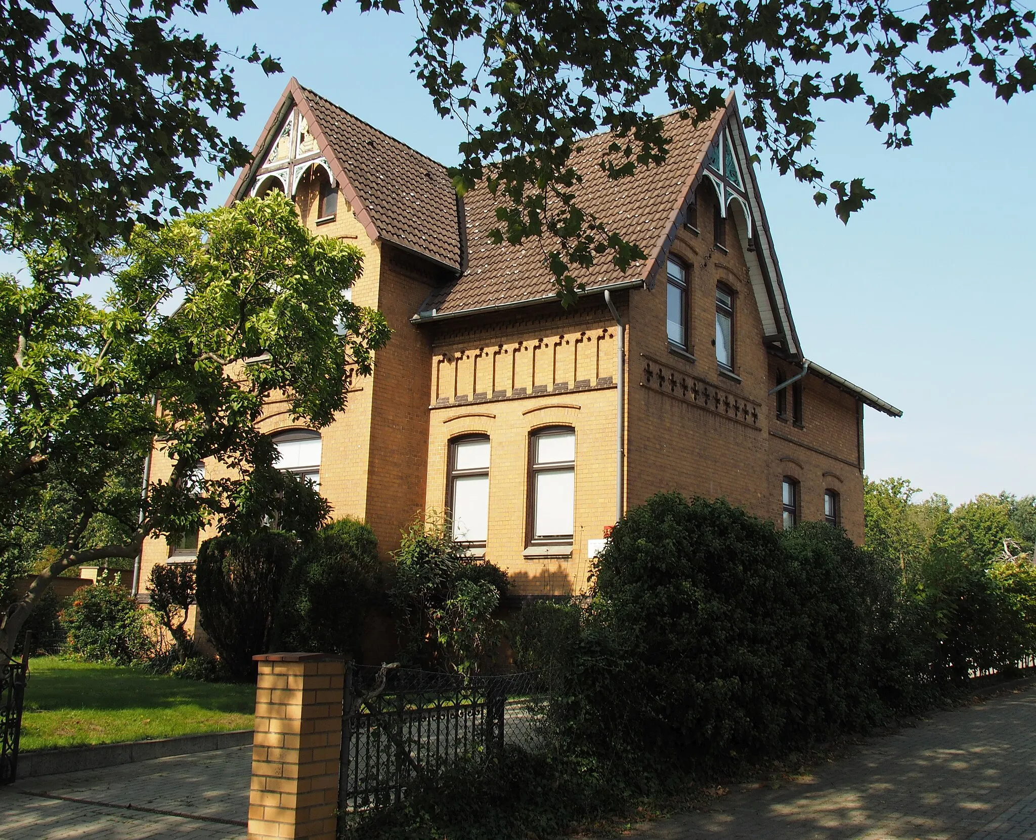 Photo showing: Denkmalgeschütztes Gebäude, ID 34377377, Alter Bremer Weg 112, Celle
