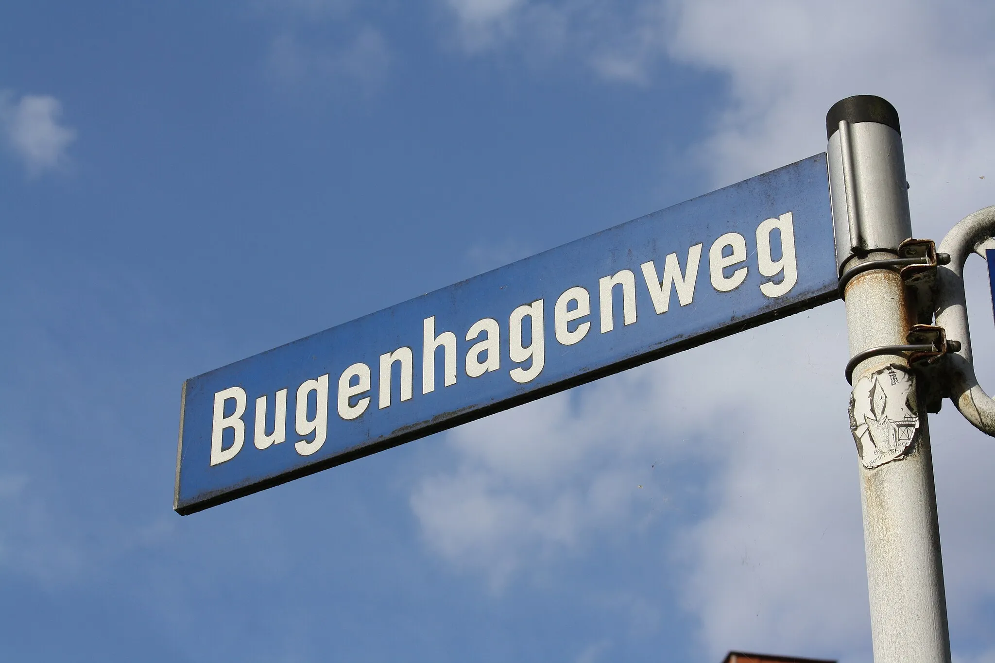 Photo showing: street name sign Bugenhagenweg, Celle, Germany