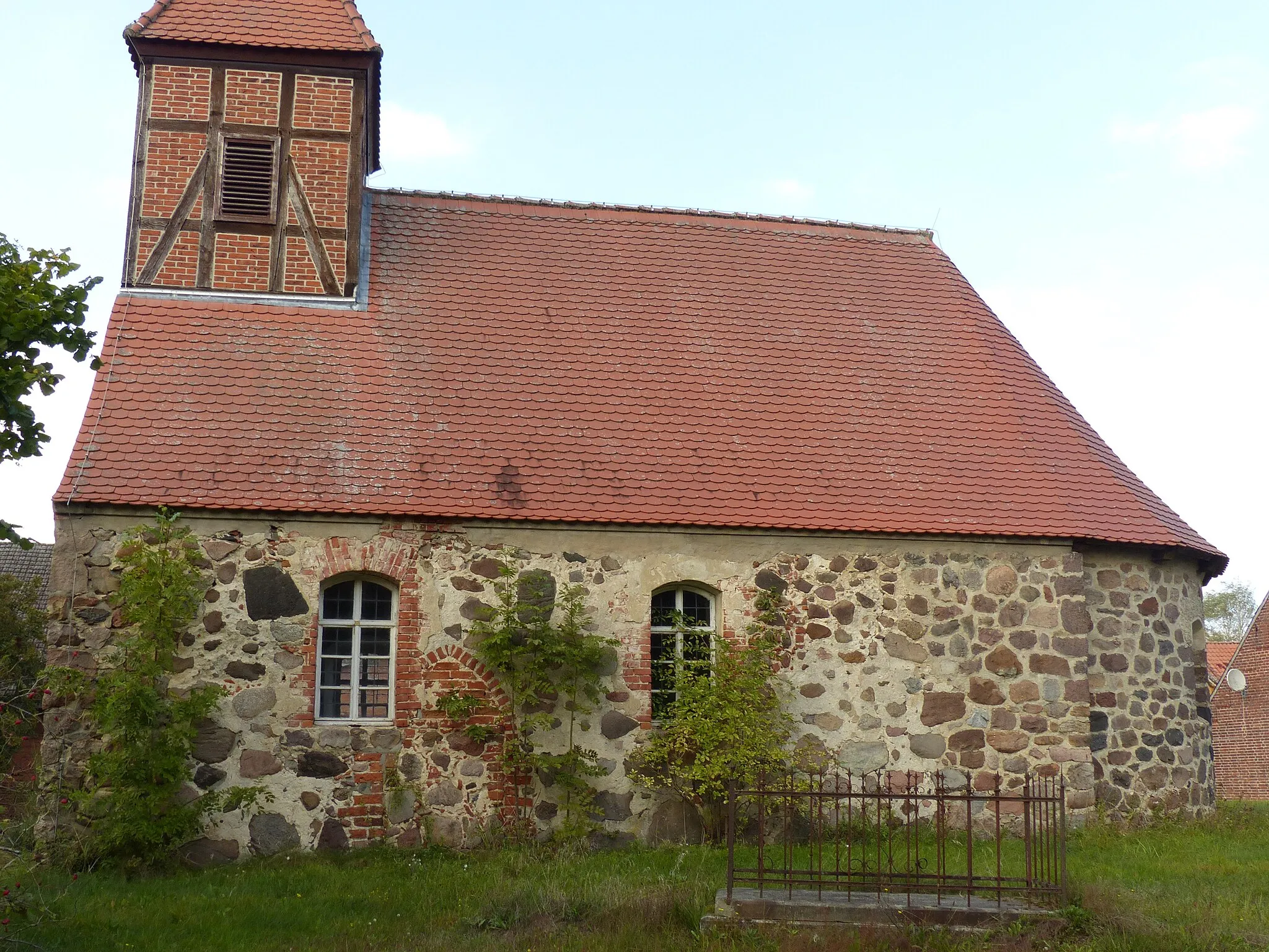 Photo showing: Dorfkirche im Rundling Winkelstedt, wohl 15. Jh.