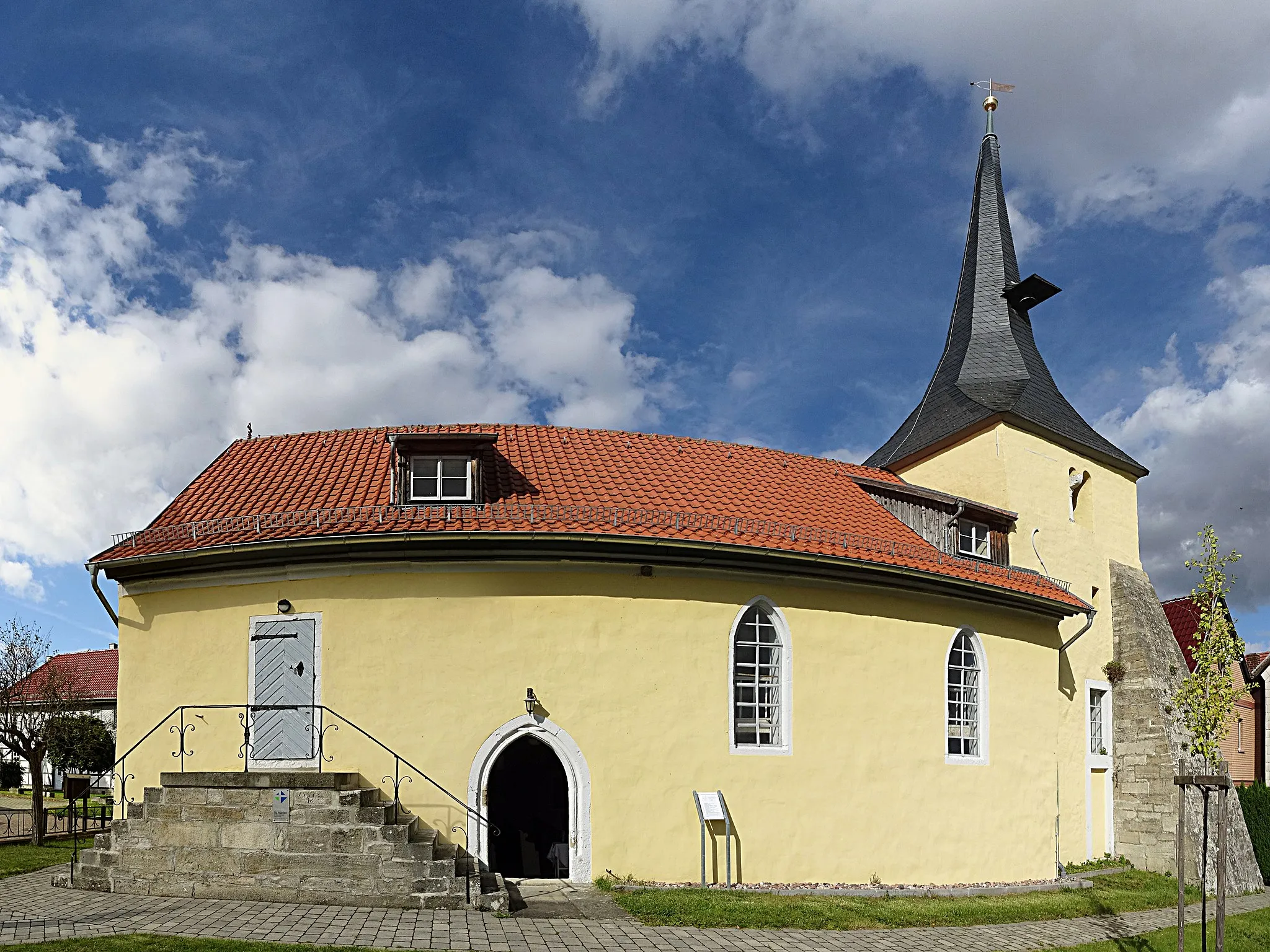 Photo showing: Dorfkirche St. Marien (Oppershausen) von Süden