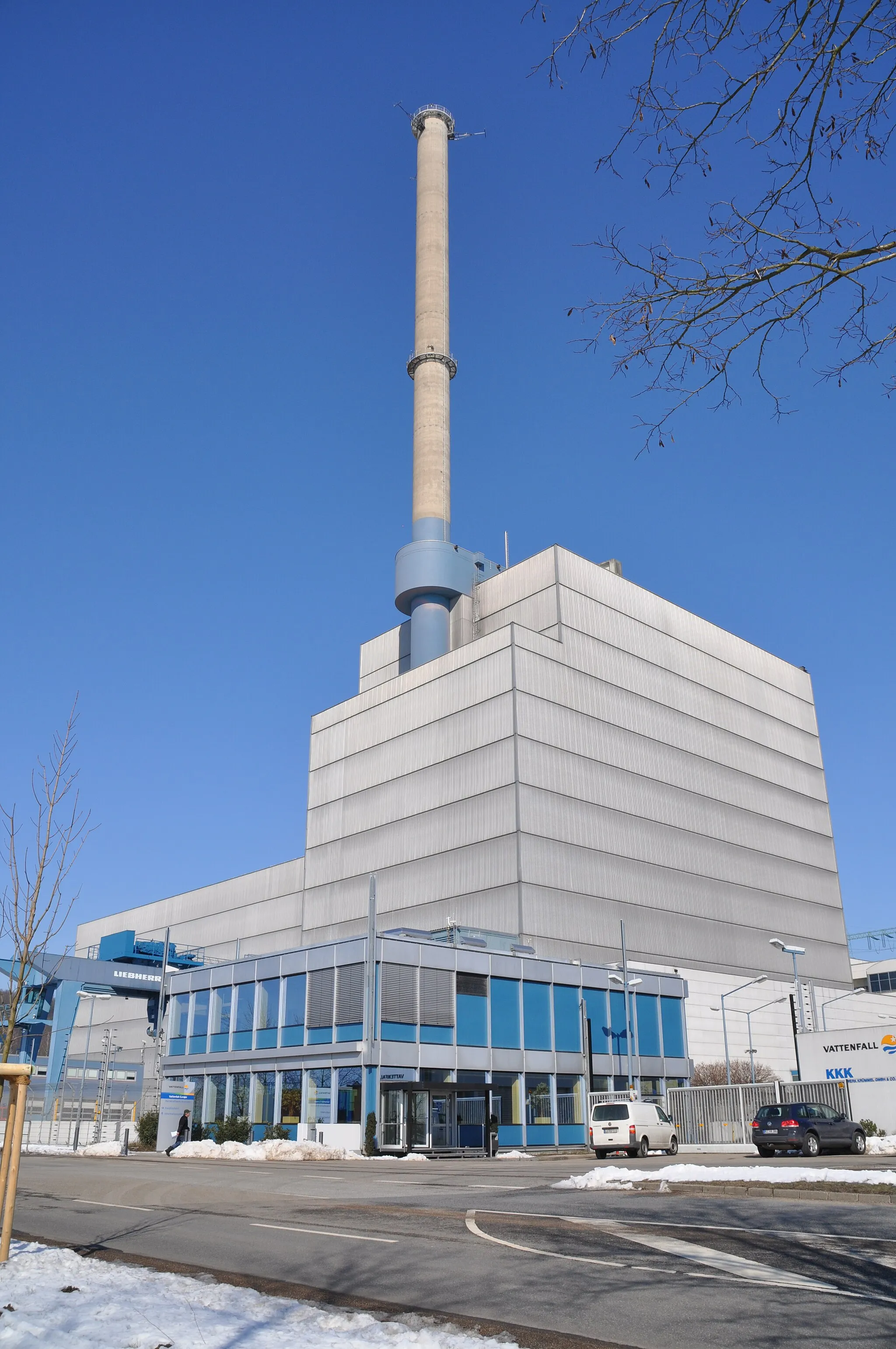 Photo showing: Krümmel nuclear power plant (front view) in Schleswig-Holstein, Germany.