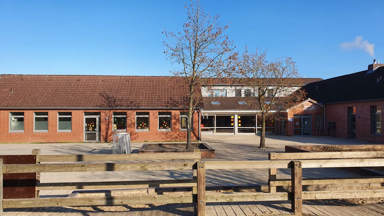 Photo showing: Primary school Todtgluesingen