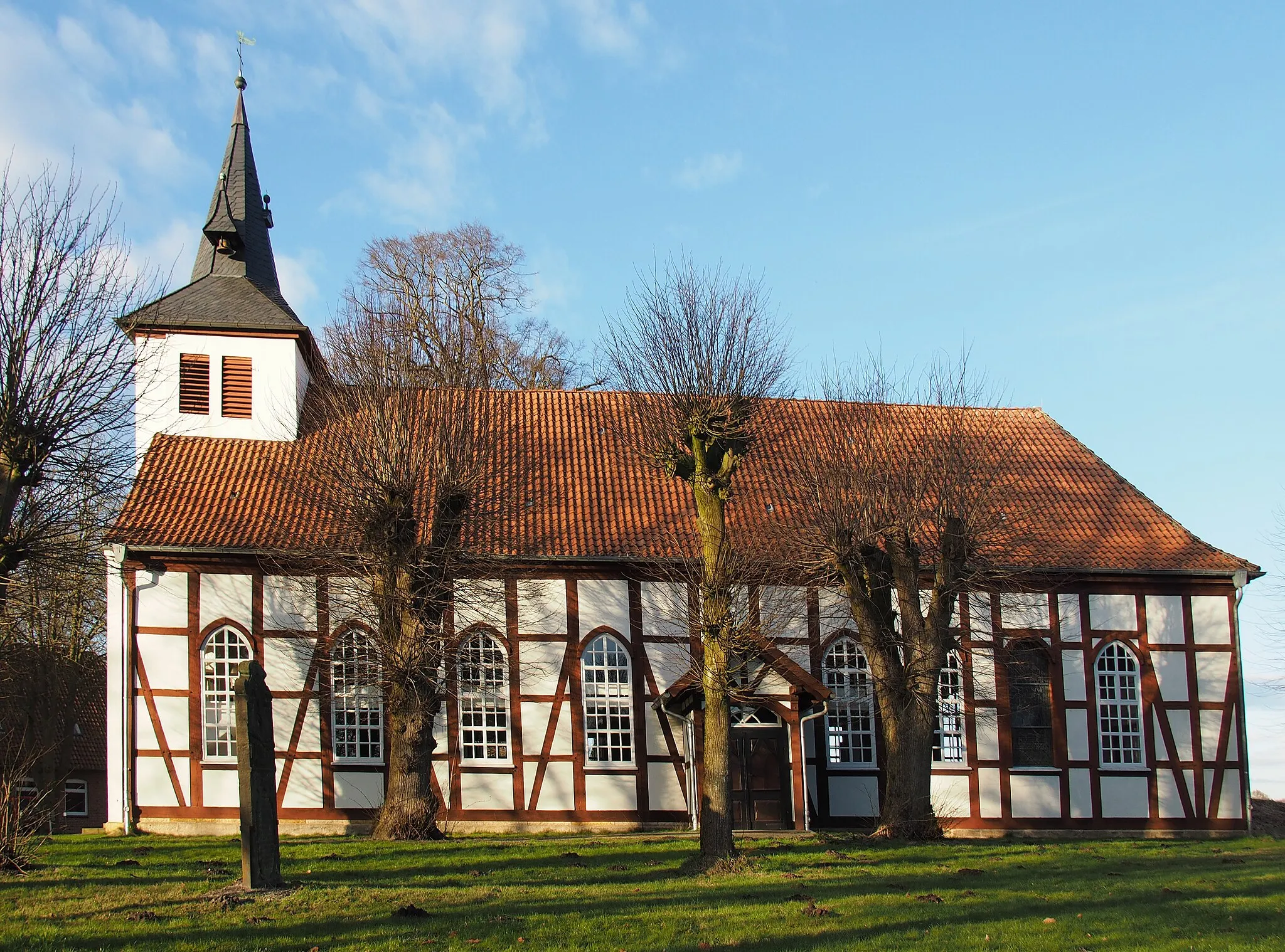 Photo showing: Fabian-und-Sebastian-Kirche in Sülze (Bergen)