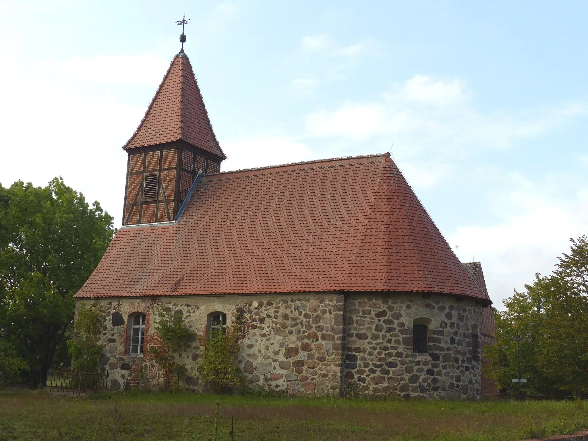 Photo showing: Dorfkirche im Rundling Winkelstedt, wohl 15. Jh.