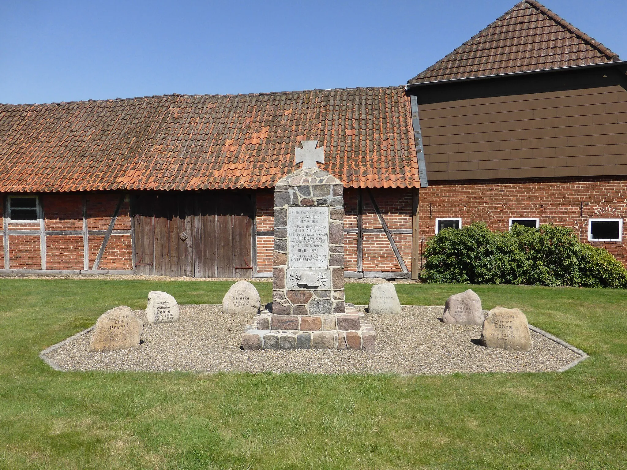 Photo showing: Kriegerdenkmal in Wentorf.