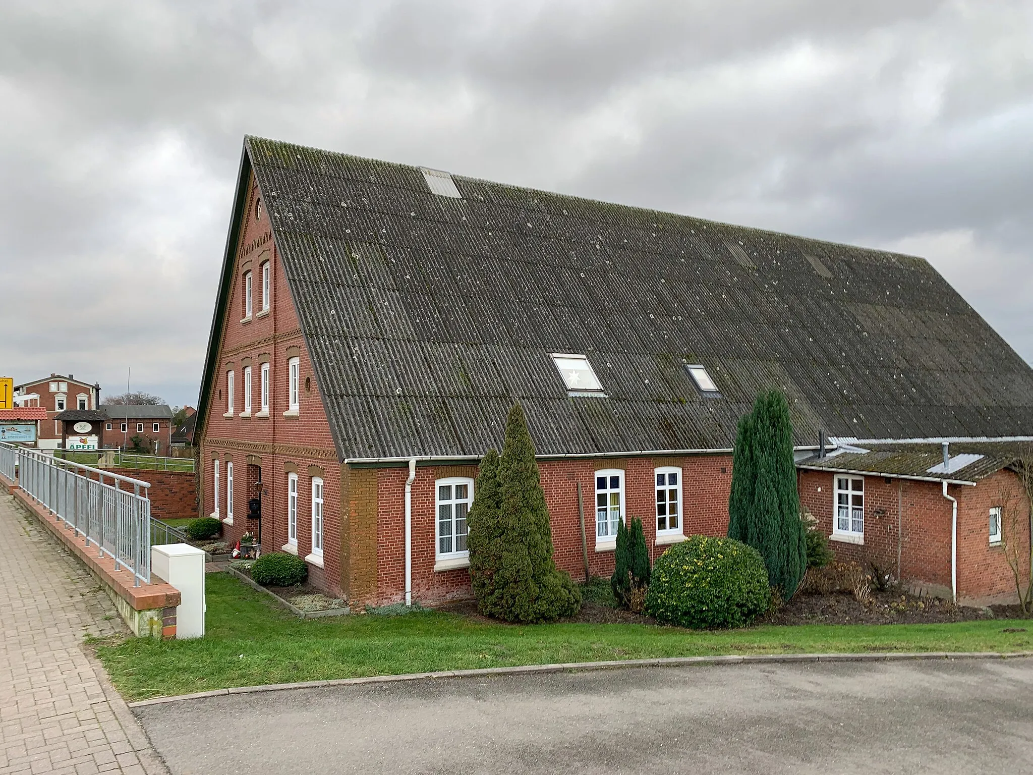 Photo showing: Denkmalgeschütztes Bauernhaus in Hoopte