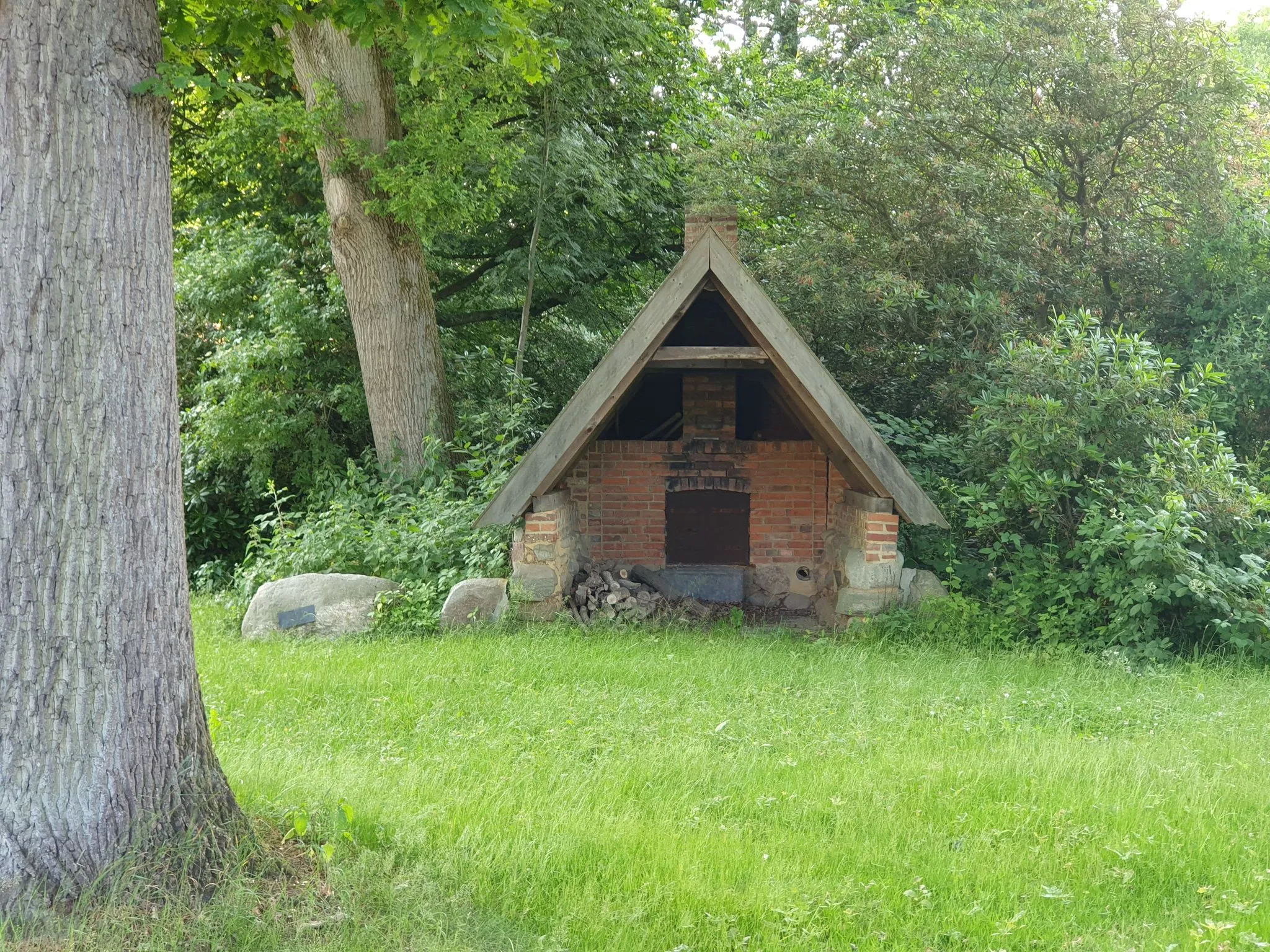 Photo showing: Historic oven in Wesseloh