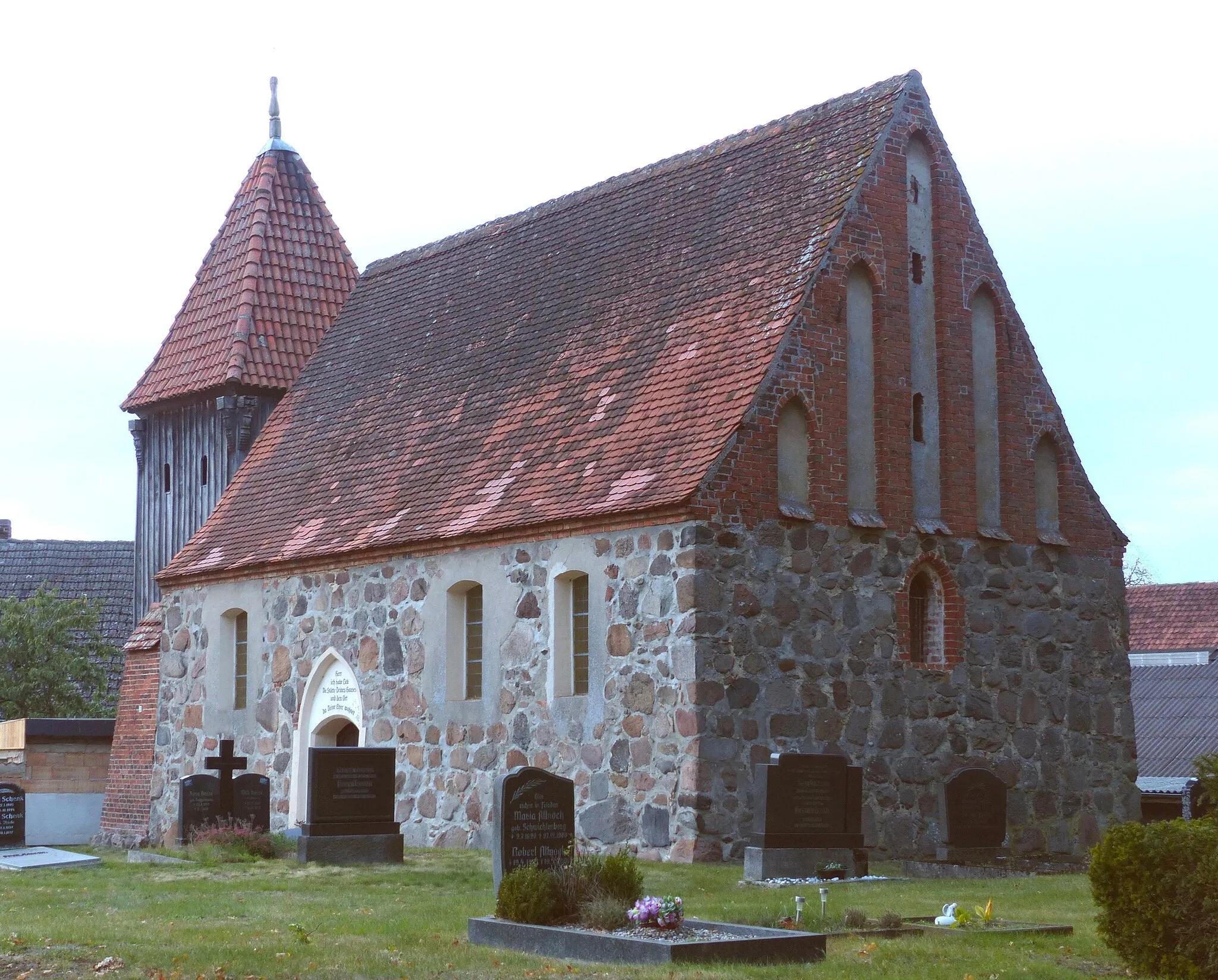 Photo showing: Dorfkirche in Eickhorst, 15. Jh., Holzturm 1515