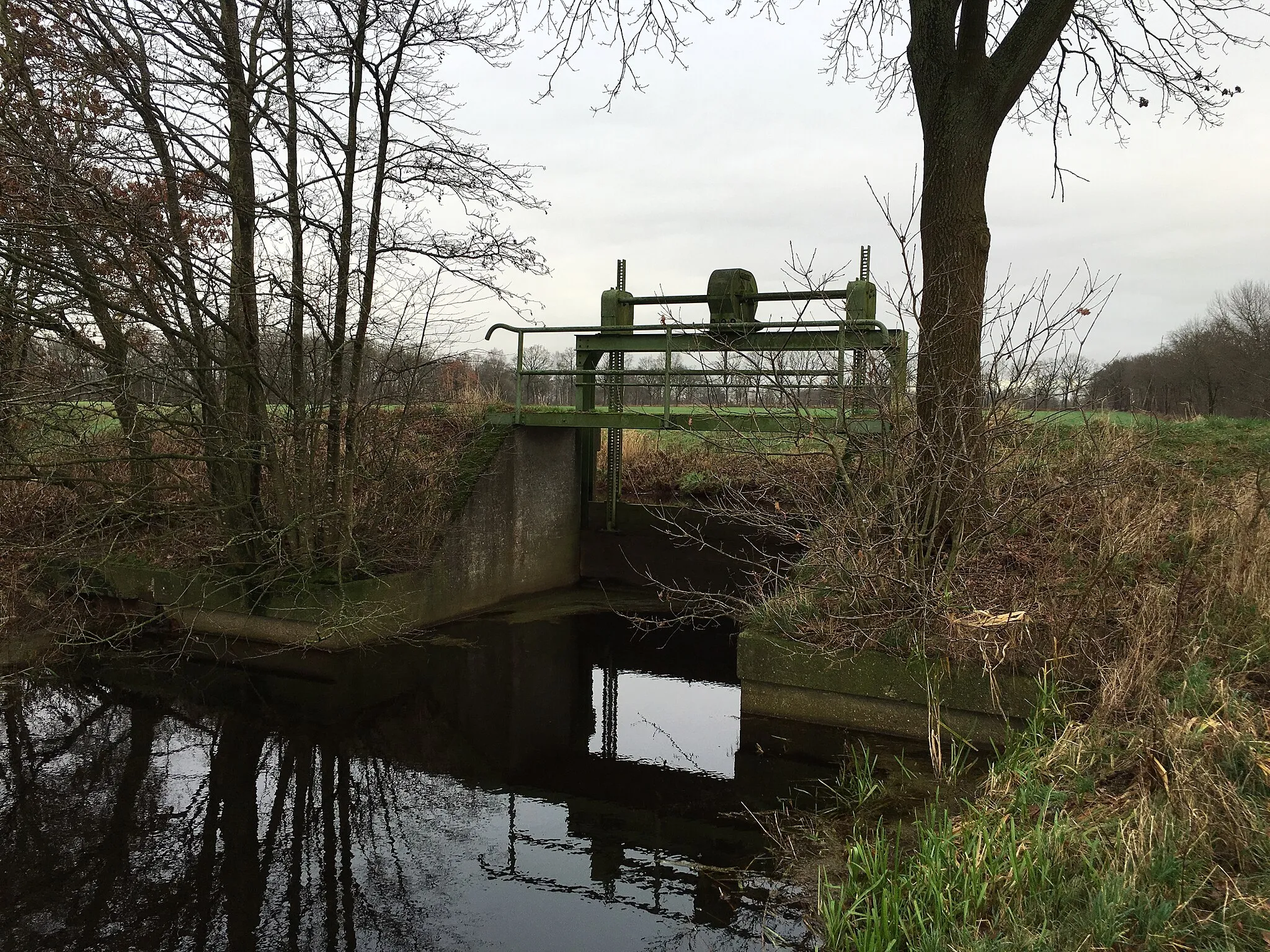 Photo showing: Steed, an de en Graven in’n Stinster Randkanaal flütt