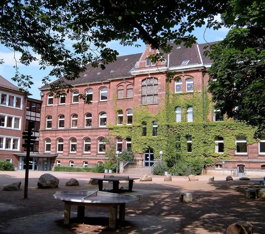 Photo showing: Exterior of the Athenaeum Stade