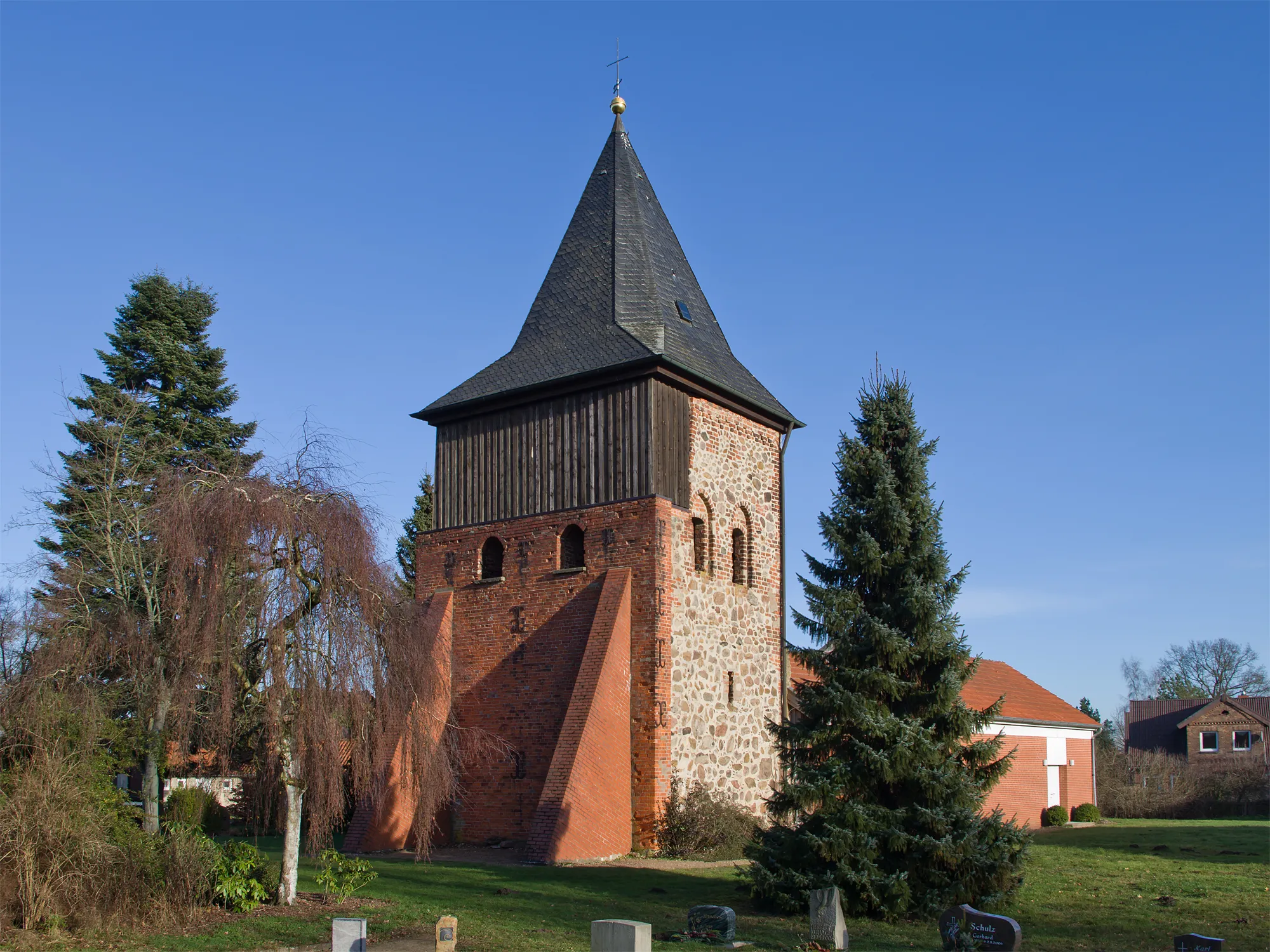 Photo showing: Church of the small village Bussau (district Lüchow-Dannenberg, northern Germany).