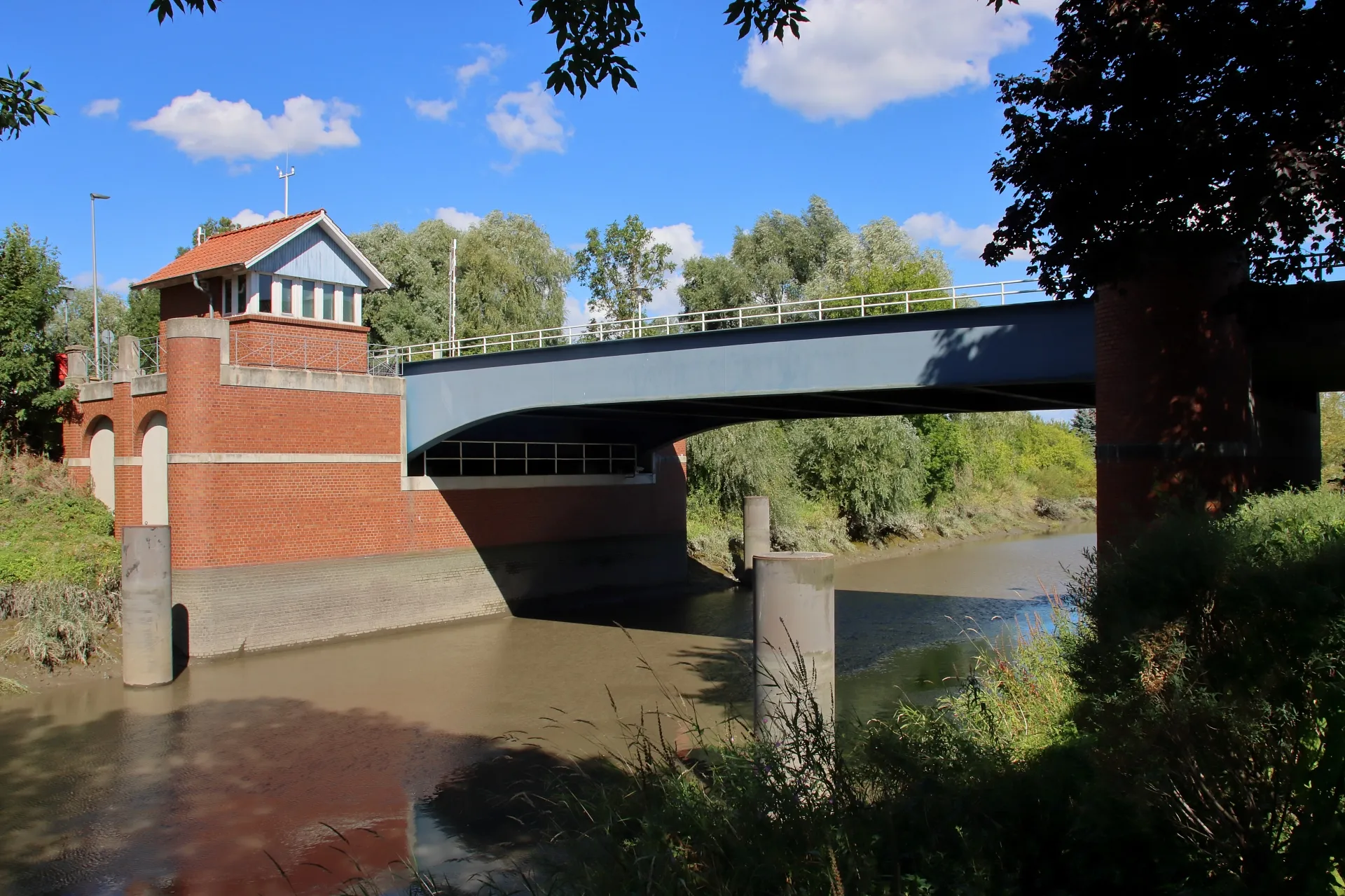 Photo showing: Klappbrücke Hove über die Este