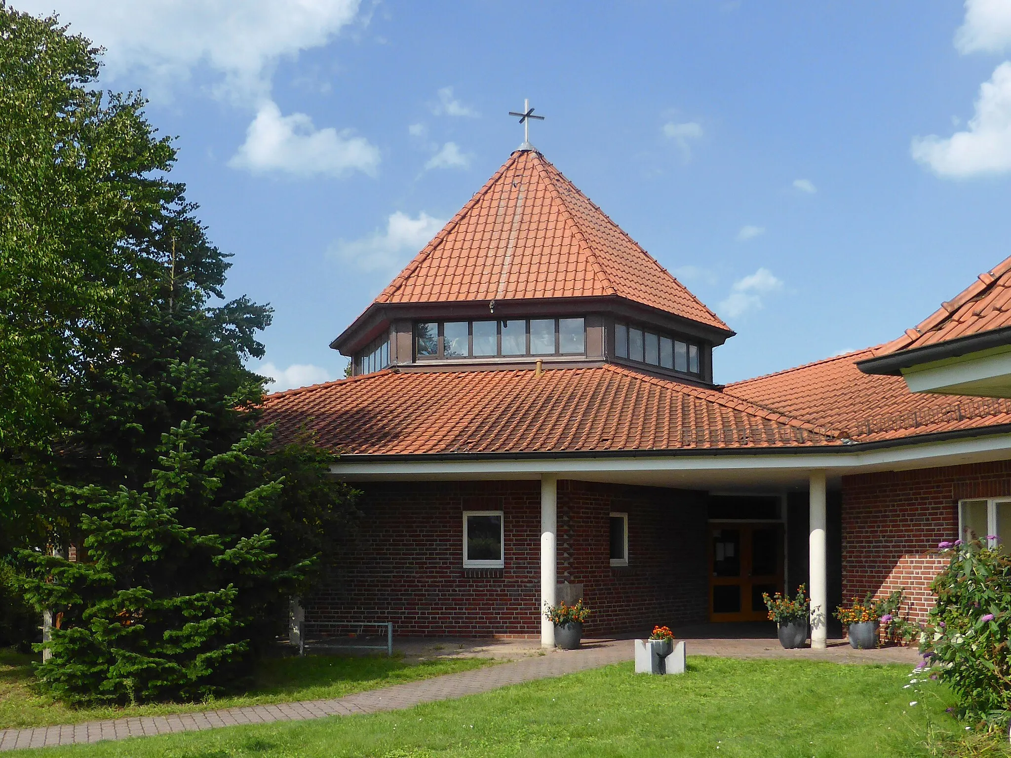 Photo showing: St.-Paulus-Kirche in Oyten.