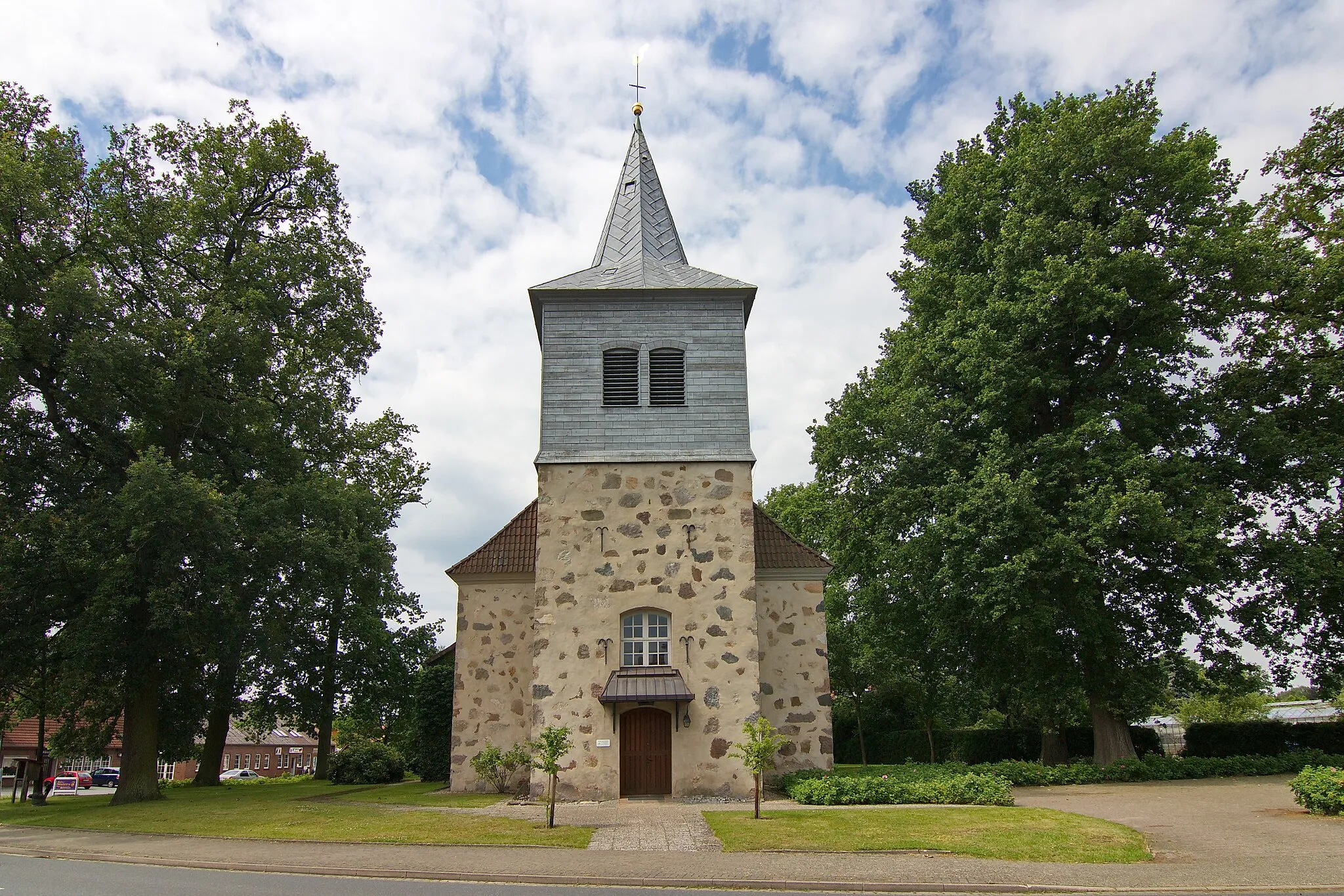 Photo showing: Heilig-Kreuz-Kirche von 1805 in Brockel, Niedersachsen, Deutschland