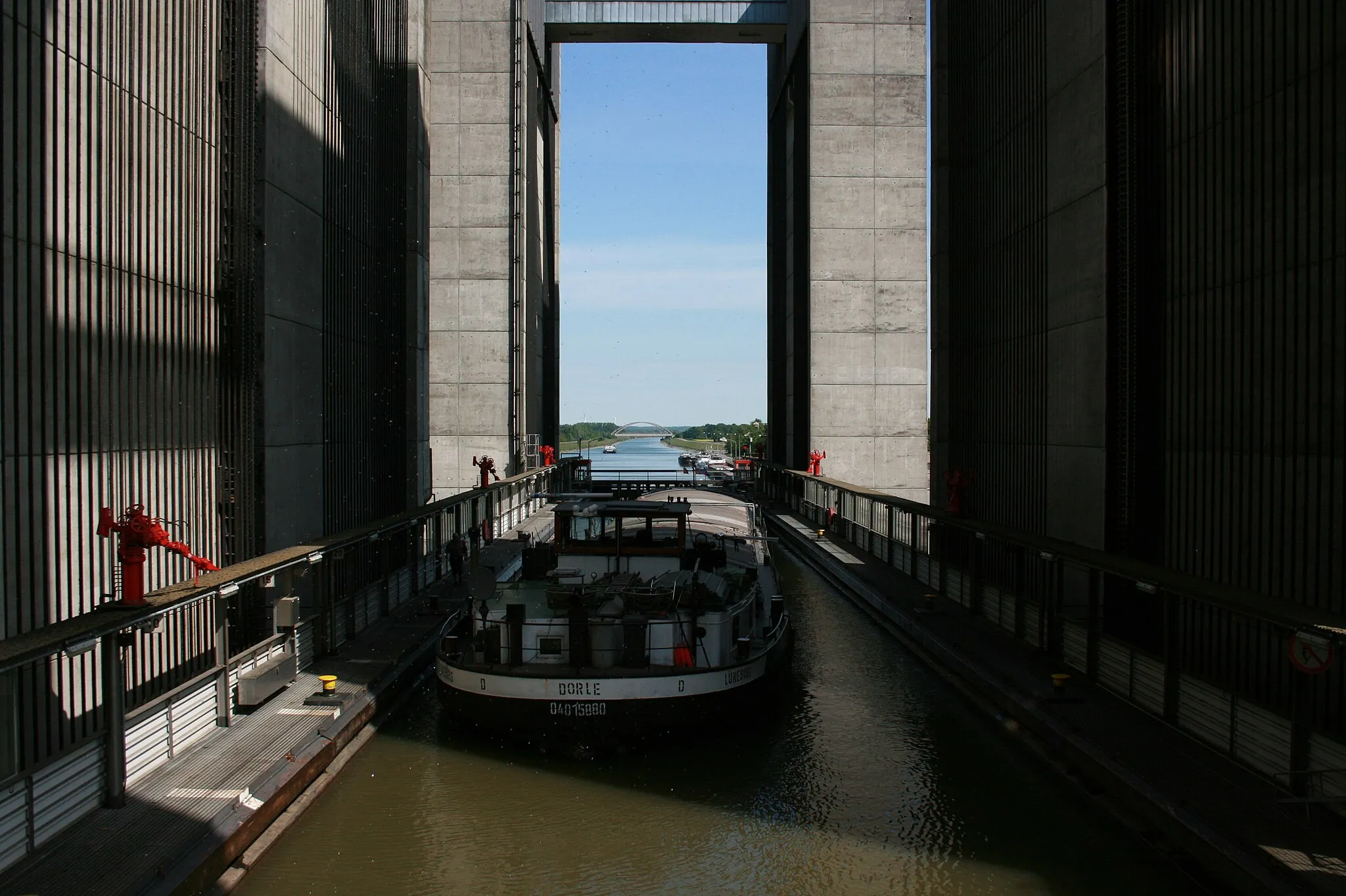 Photo showing: Schiffshebewerk Scharnebeck: GMS Dorle - Lüneburg, ENI:04015880