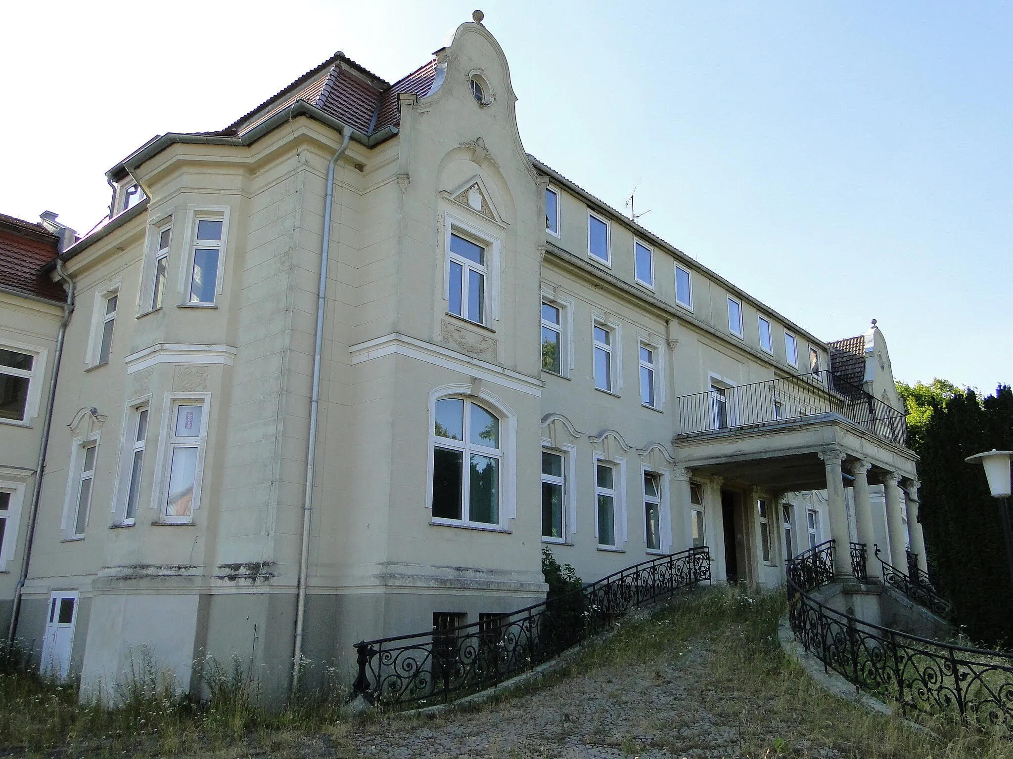 Photo showing: Manor in Klein Helle, district Demmin, Mecklenburg-Vorpommern, Germany