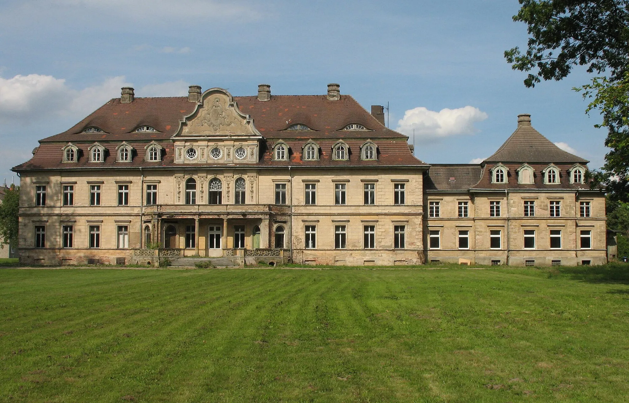 Photo showing: Manor house in Vollrathsruhe, Mecklenburg, Germany