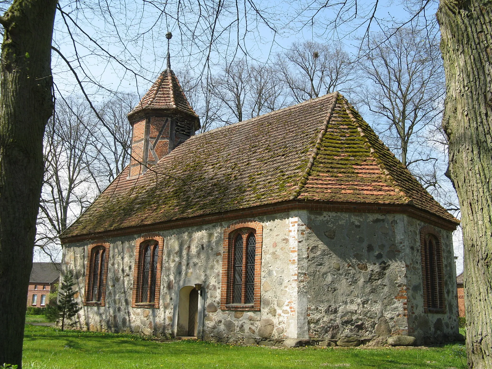Photo showing: Church in Herzfeld, district Ludwigslust-Parchim, Mecklenburg-Vorpommern, Germany