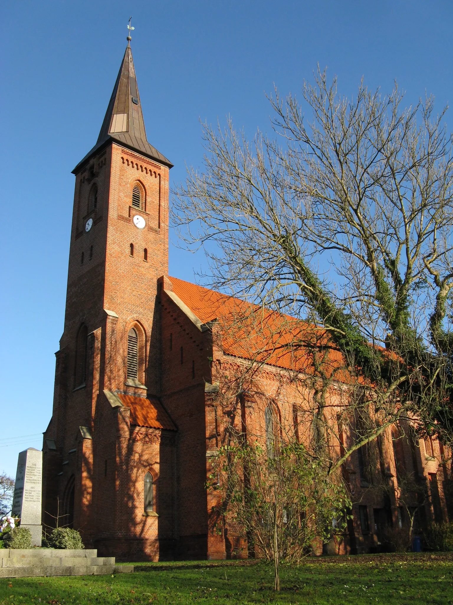 Photo showing: Church in Wittenförden, Mecklenburg-Vorpommern, Germany