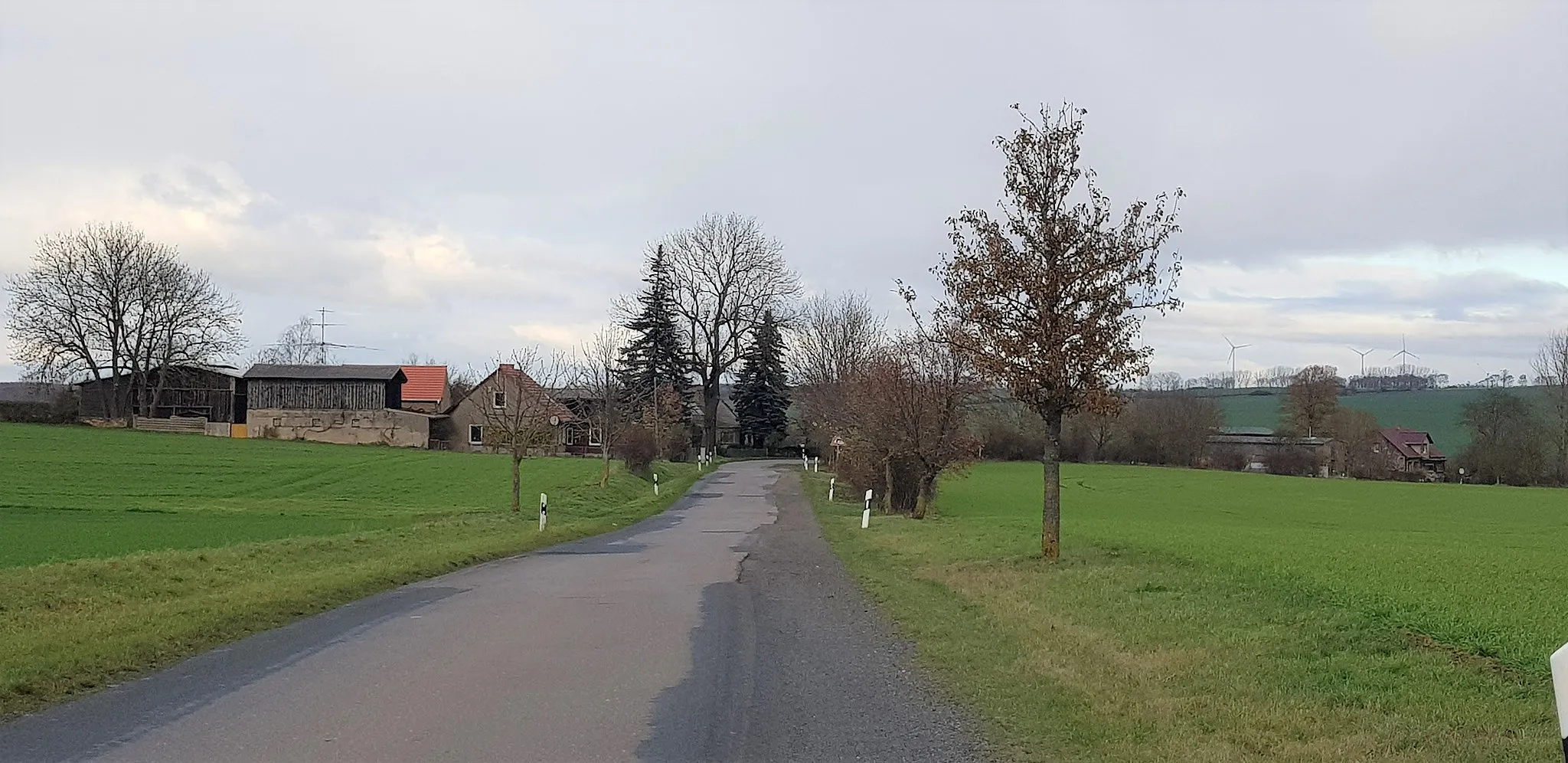 Photo showing: Blick auf den südlichen Ortsrand